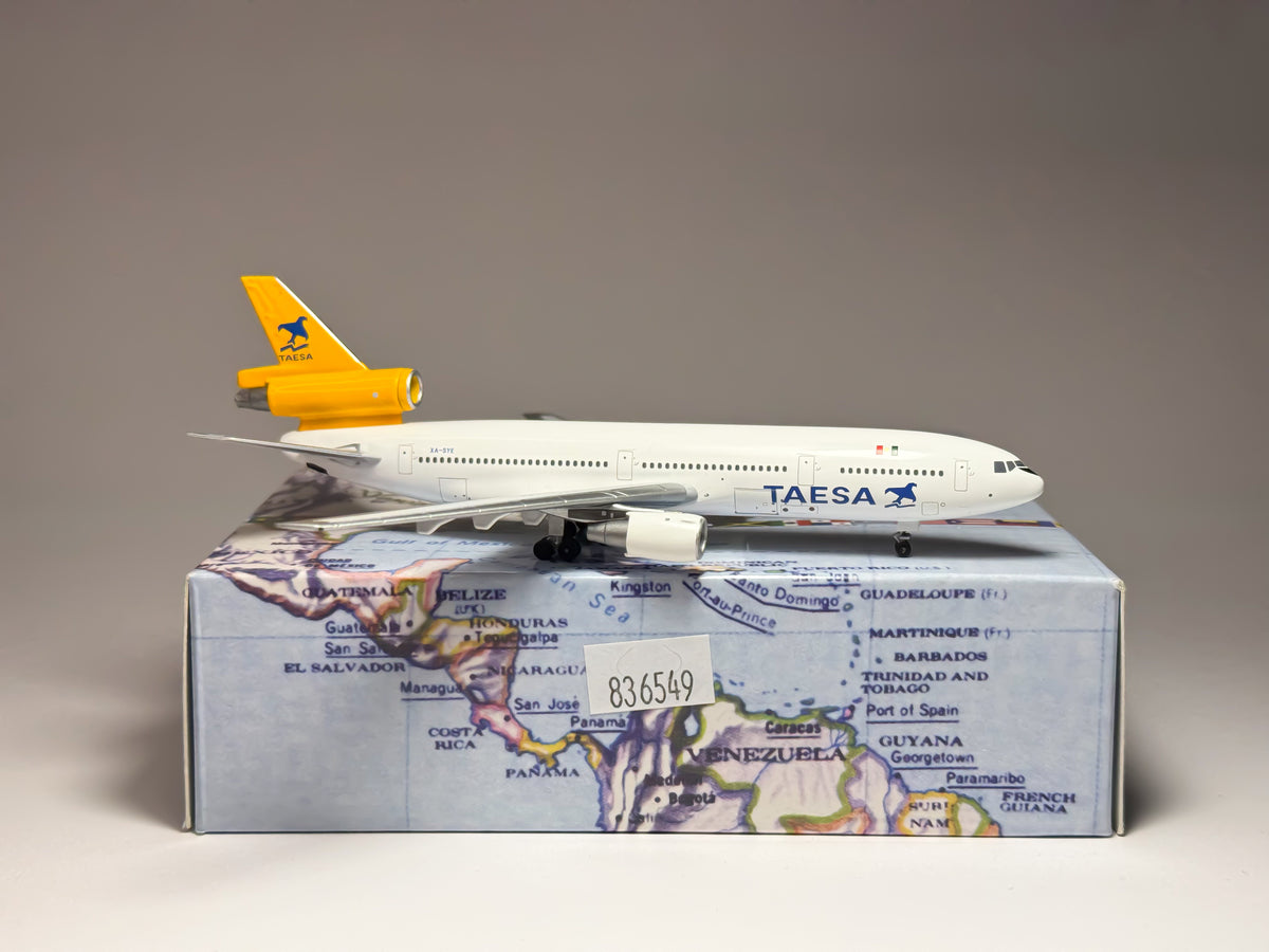 TAESA Douglas DC-10-30 1:400 Aeroclassics XA-SYE (ACXASYE)