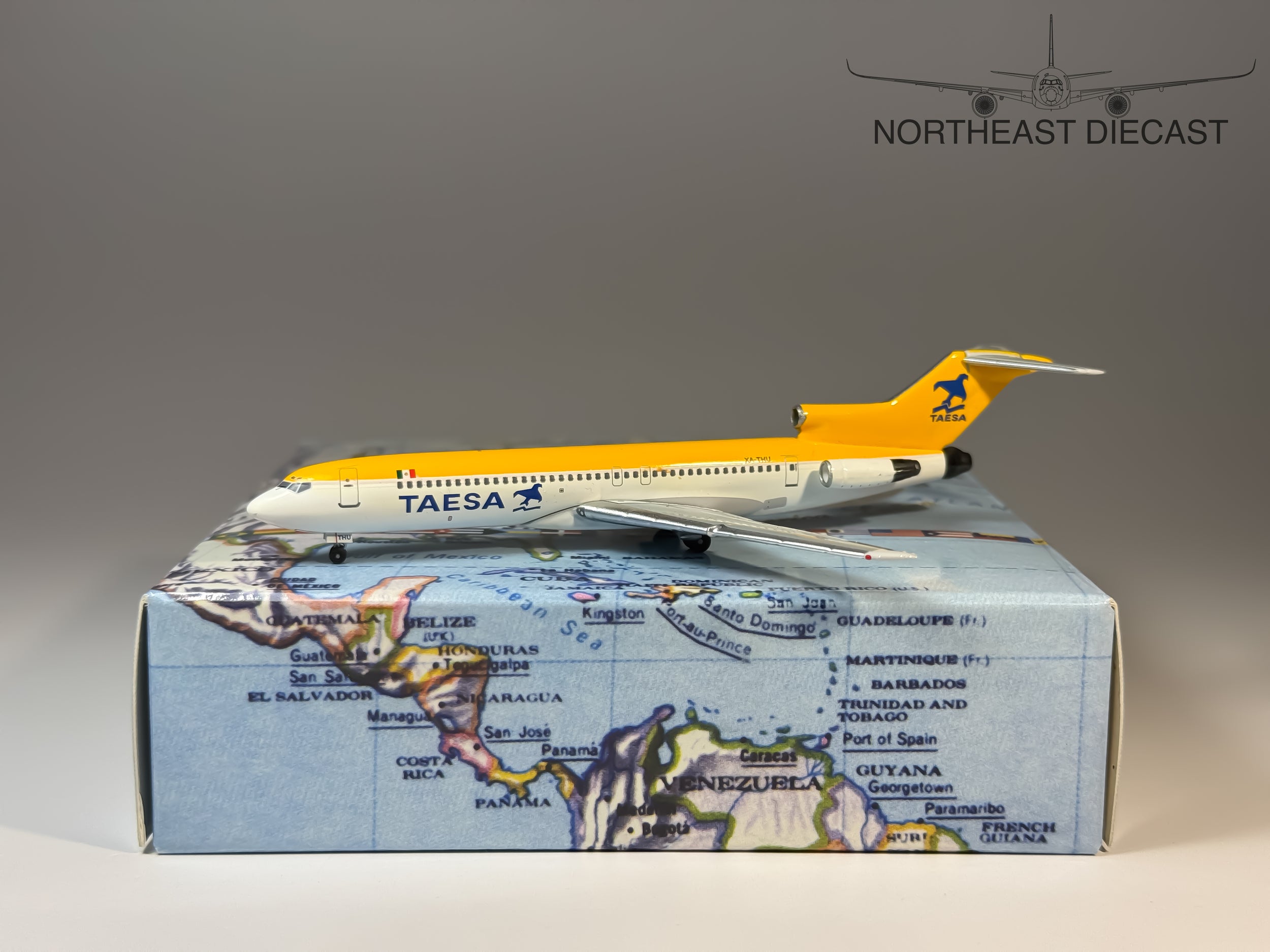 TAESA Boeing 727-200 1:400 Aeroclassics XA-THU (ACXATHU)