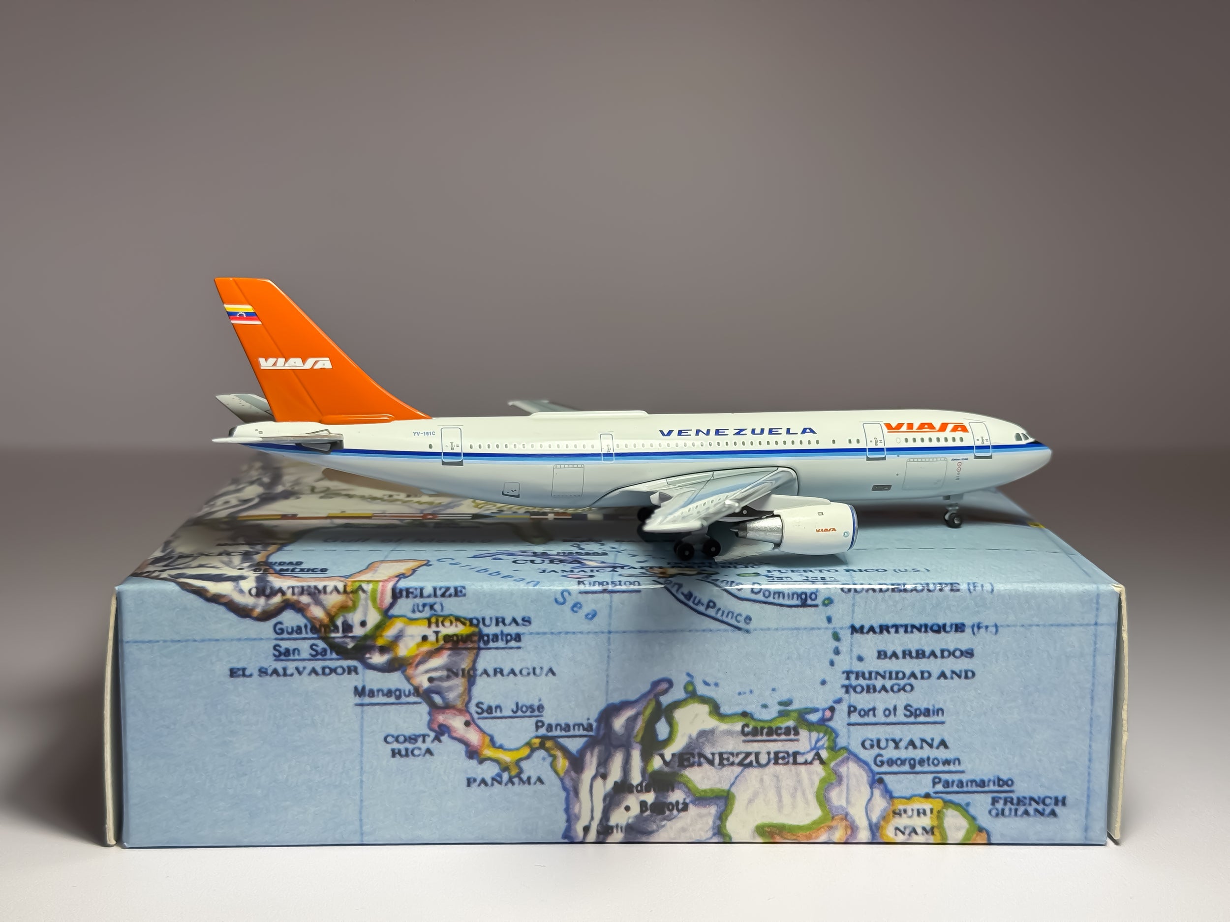 VIASA Venezuela Airbus A300 1:400 Aeroclassics YV-161C (ACYV161C)