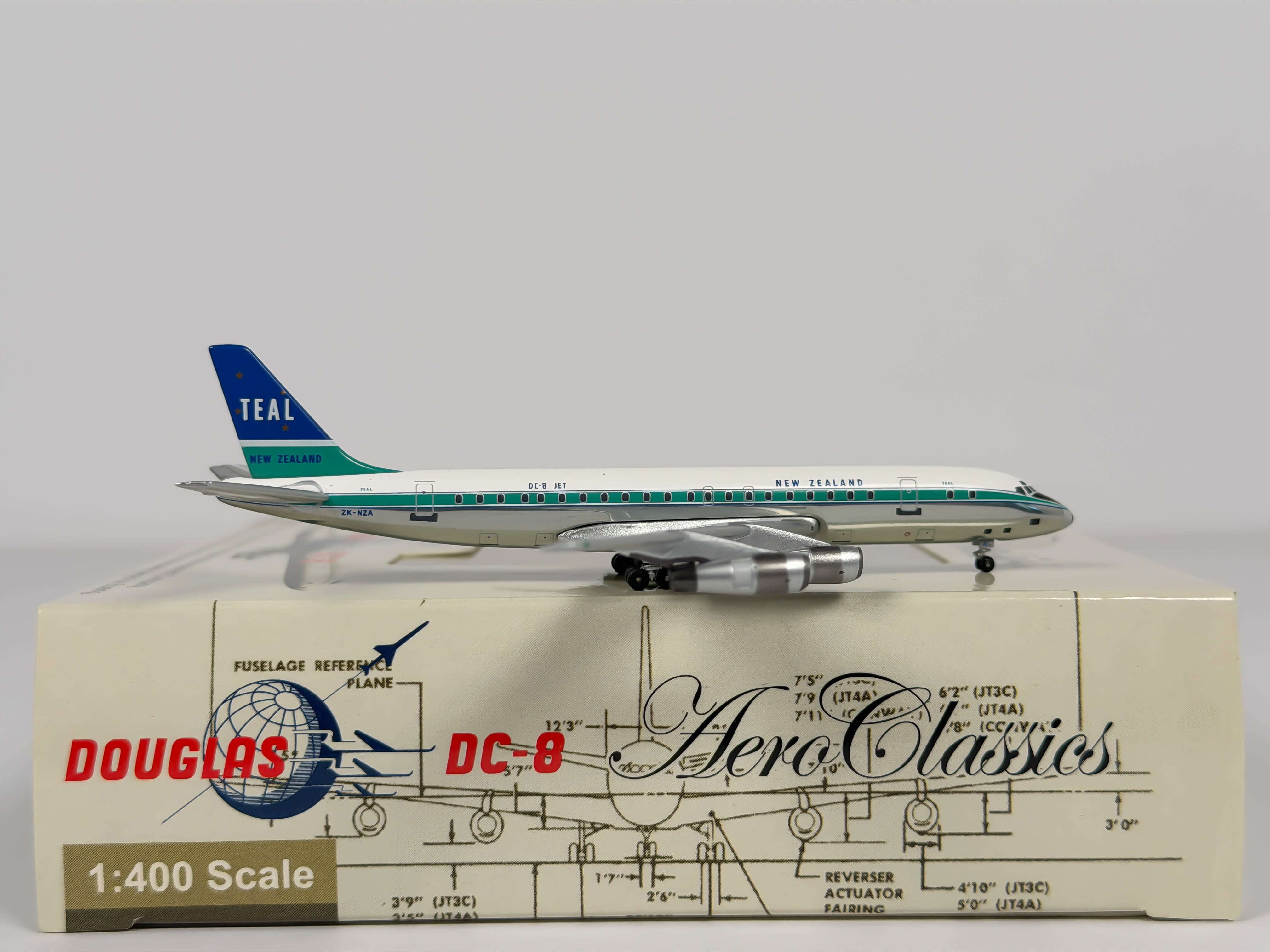 Air New Zealand (TEAL) Douglas DC-8-50 1:400 Aeroclassics ZK-NZA (ACZKNZA)