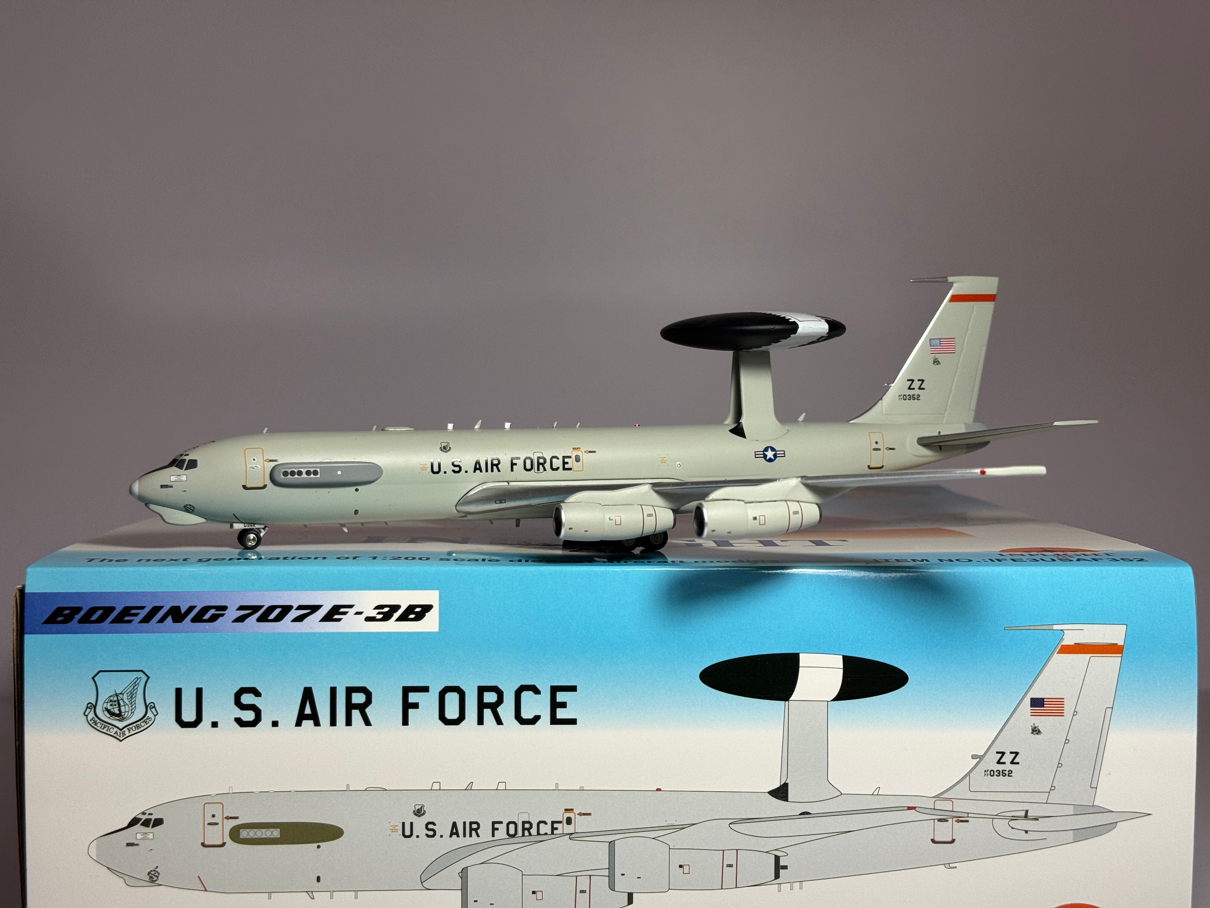 良品 InFlight 1/200 E-3B Sentry 707アメリカ空軍 E-3B Sentry 1:200