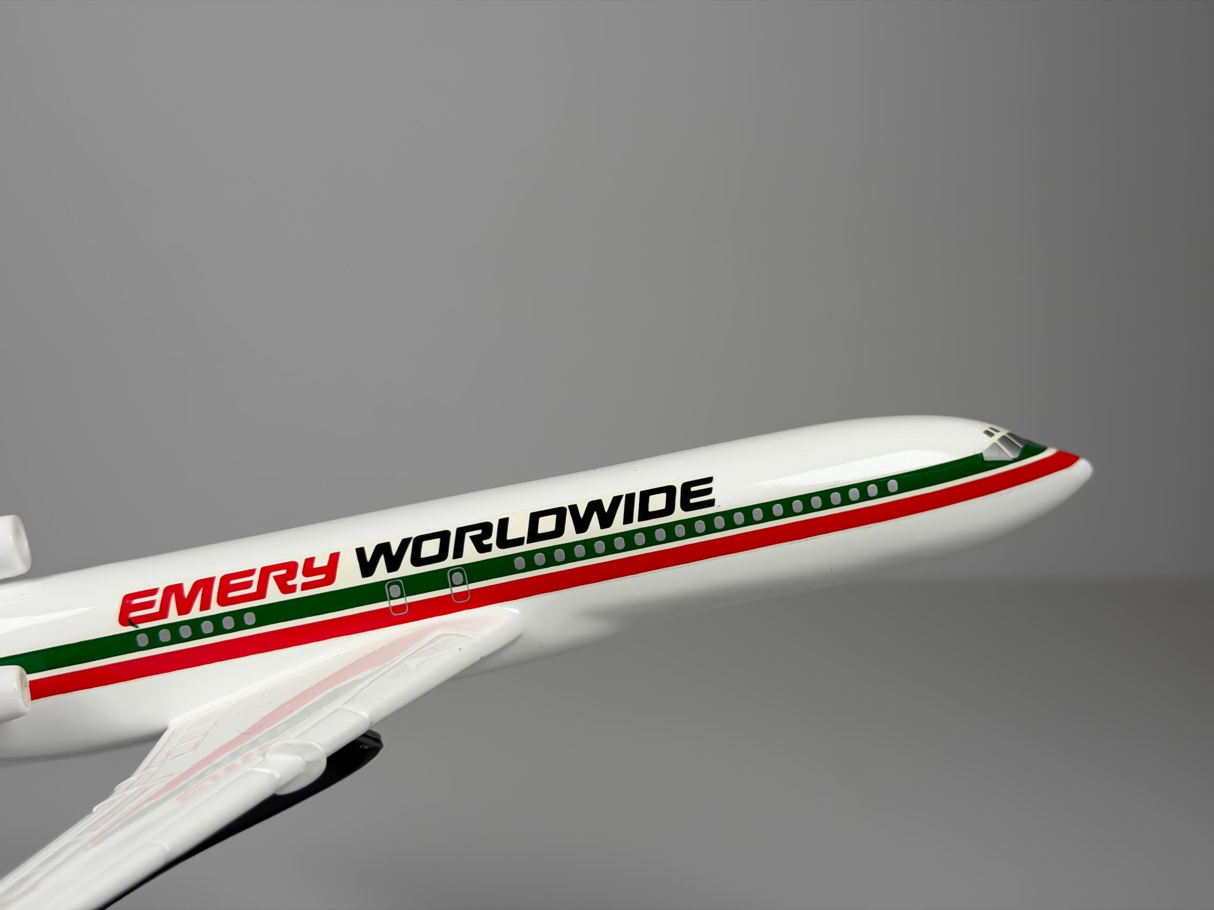 1:150 Emery Worldwide Airlines Boeing 727-100F (N188CL) | Air Jet Advance