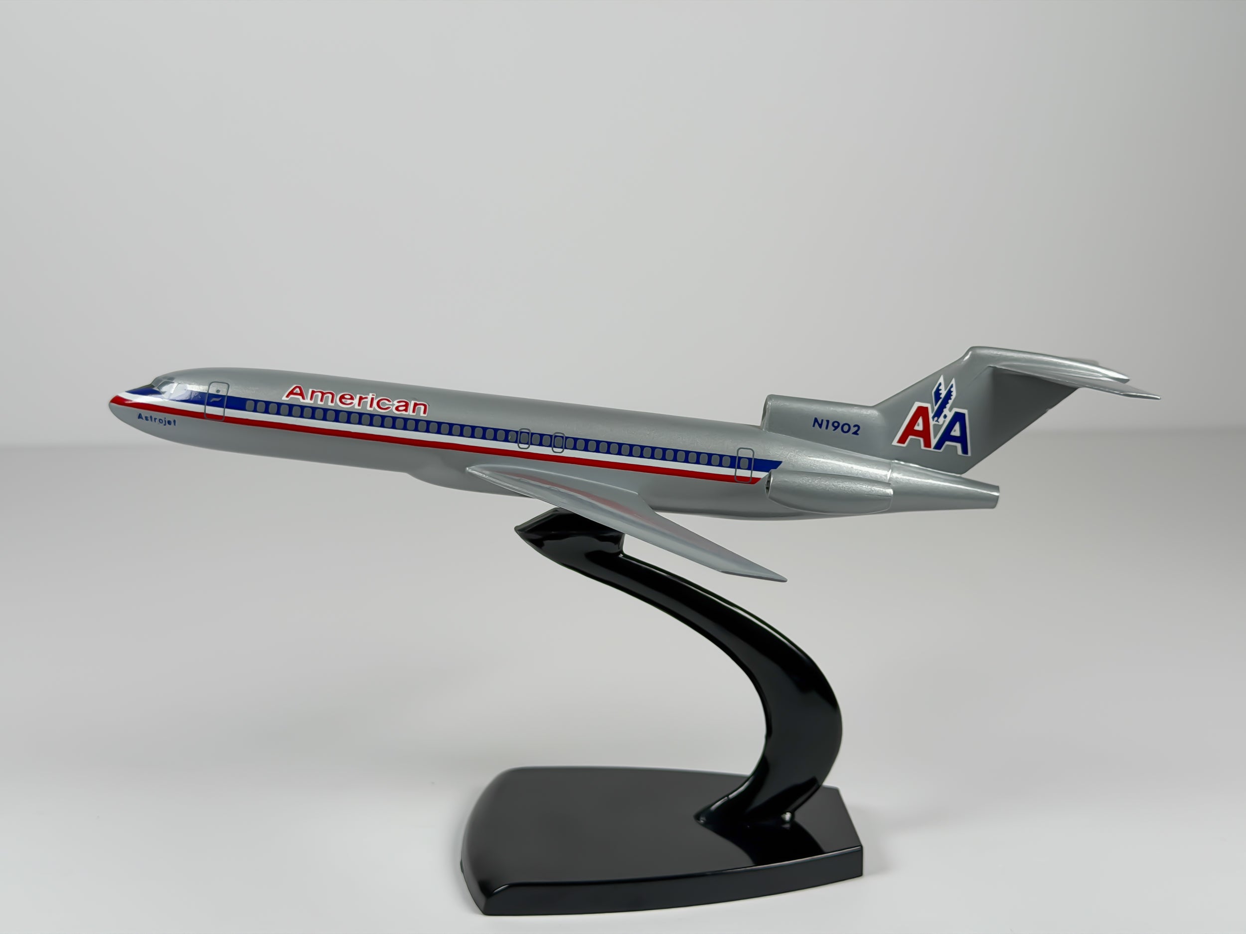 1:200 American Airlines Boeing 727-200 (N1902) - Eagle - Bare Metal | Air Jet Advance