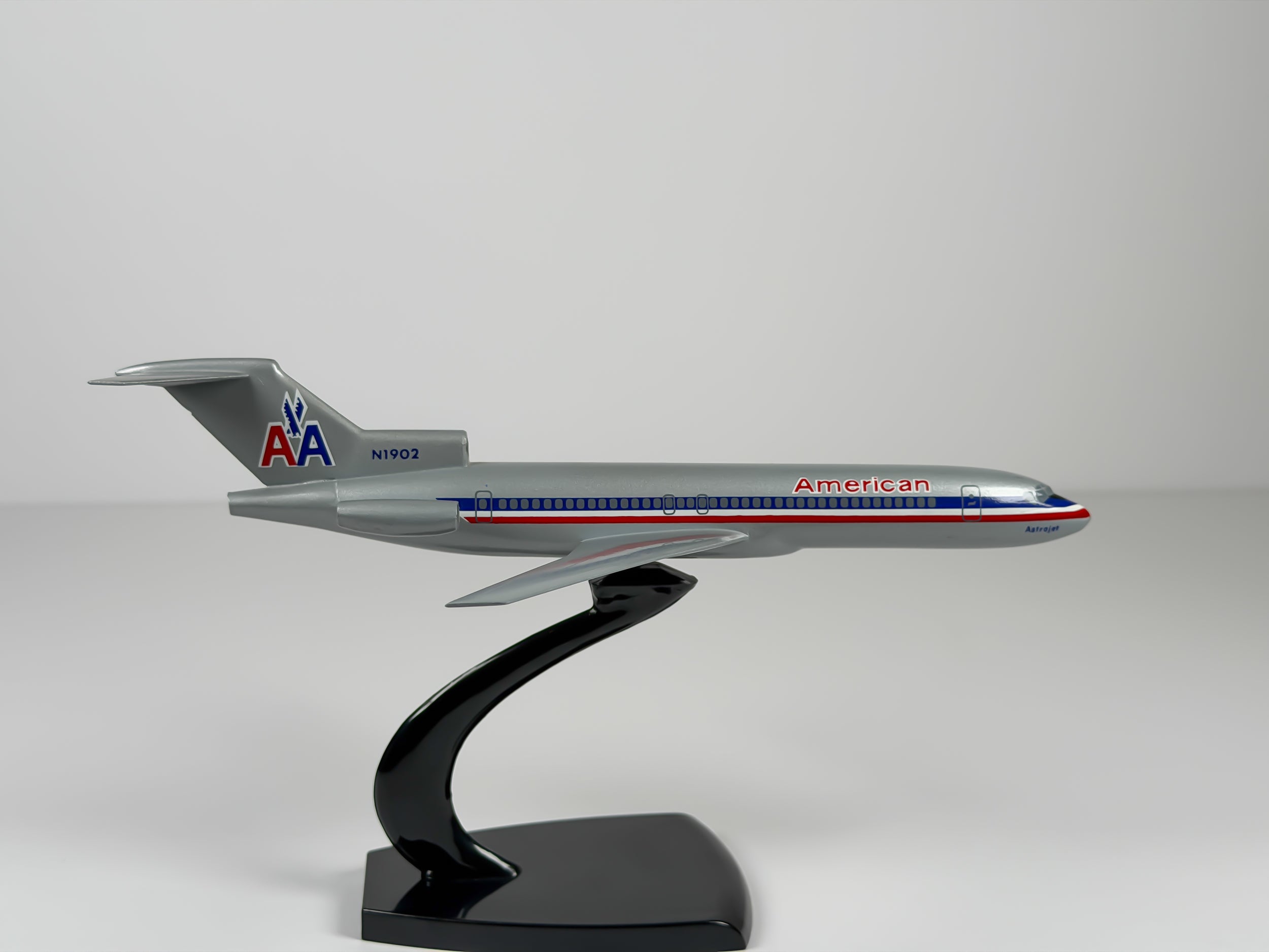 1:200 American Airlines Boeing 727-200 (N1902) - Eagle - Bare Metal | Air Jet Advance