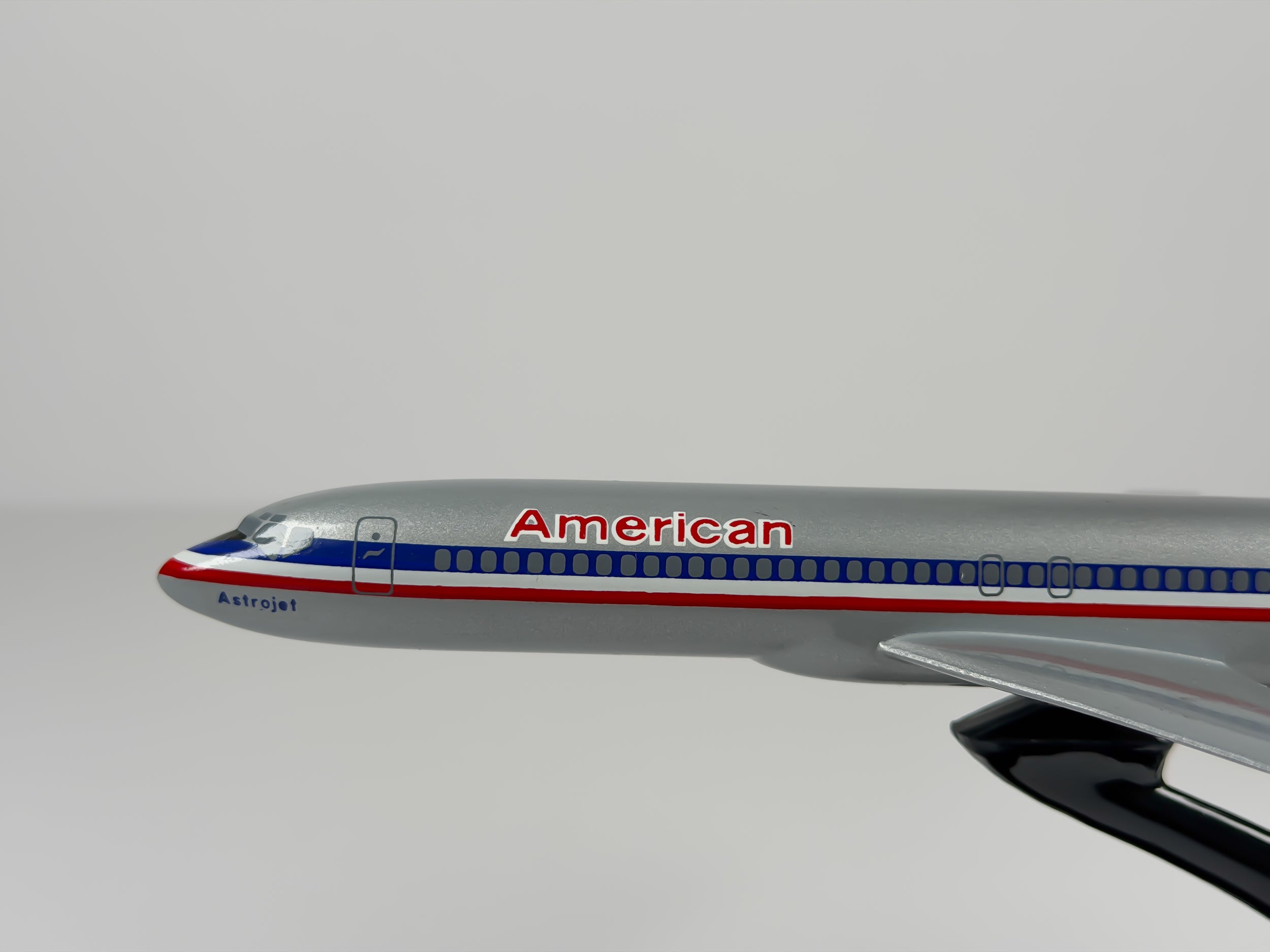 1:200 American Airlines Boeing 727-200 (N1902) - Eagle - Bare Metal | Air Jet Advance
