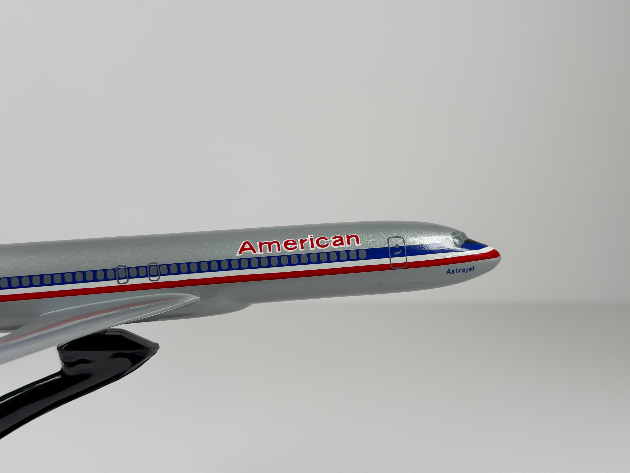 1:200 American Airlines Boeing 727-200 (N1902) - Eagle - Bare Metal | Air Jet Advance