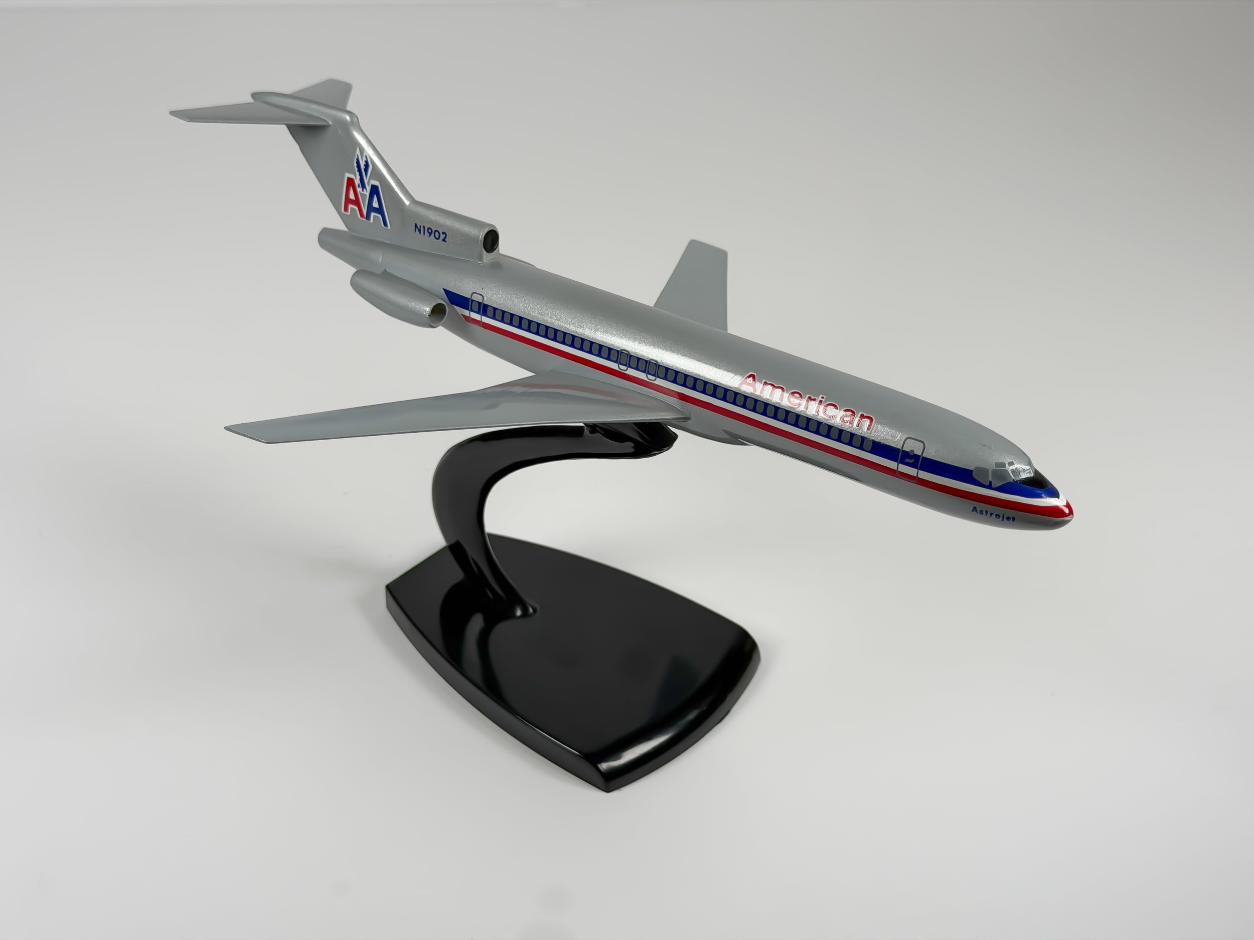 1:200 American Airlines Boeing 727-200 (N1902) - Eagle - Bare Metal | Air Jet Advance