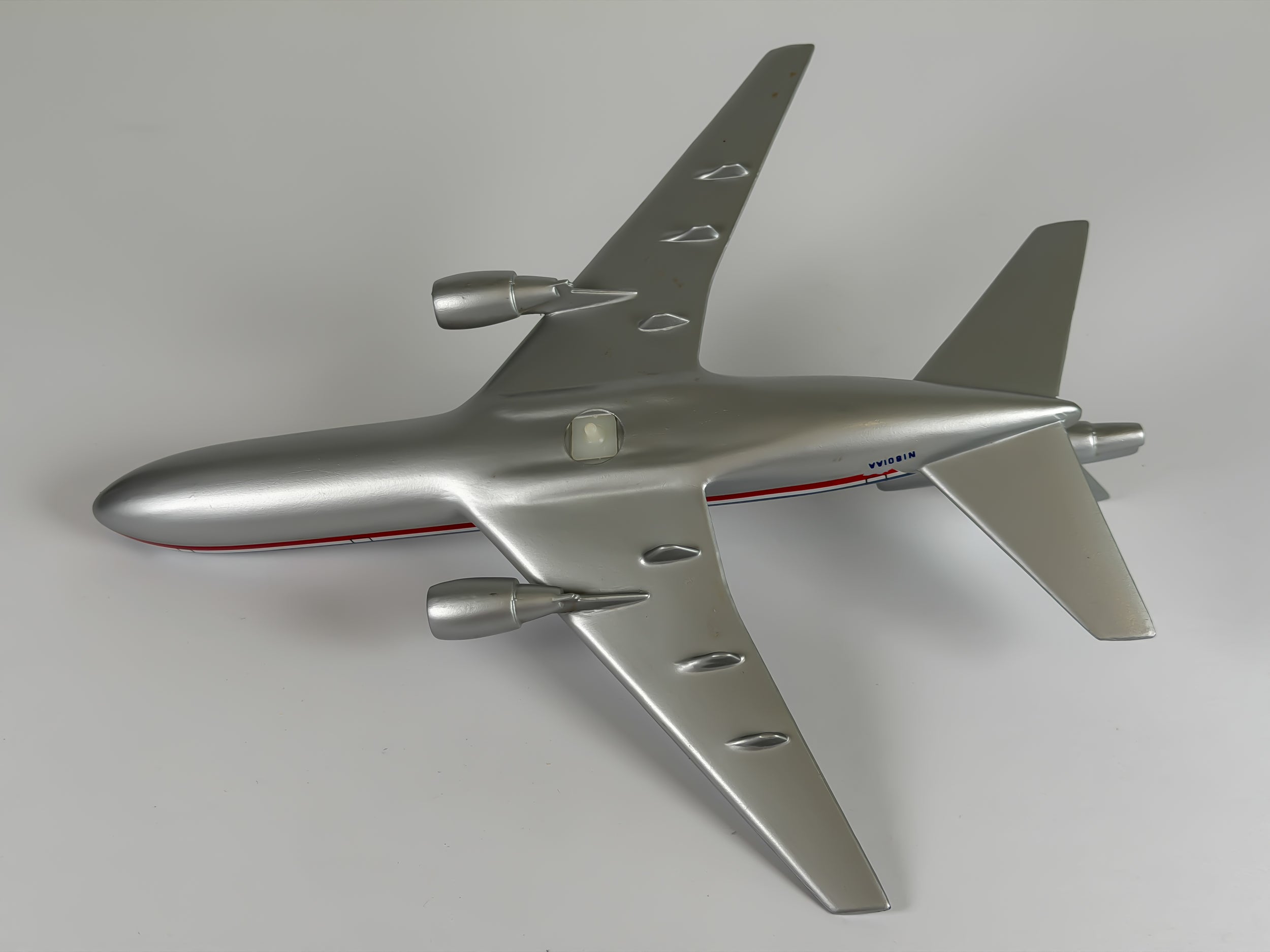 1:200 American Airlines McDonnell Douglas DC-10-30 (N1801AA) - Eagle - Bare Metal | Air Jet Advance