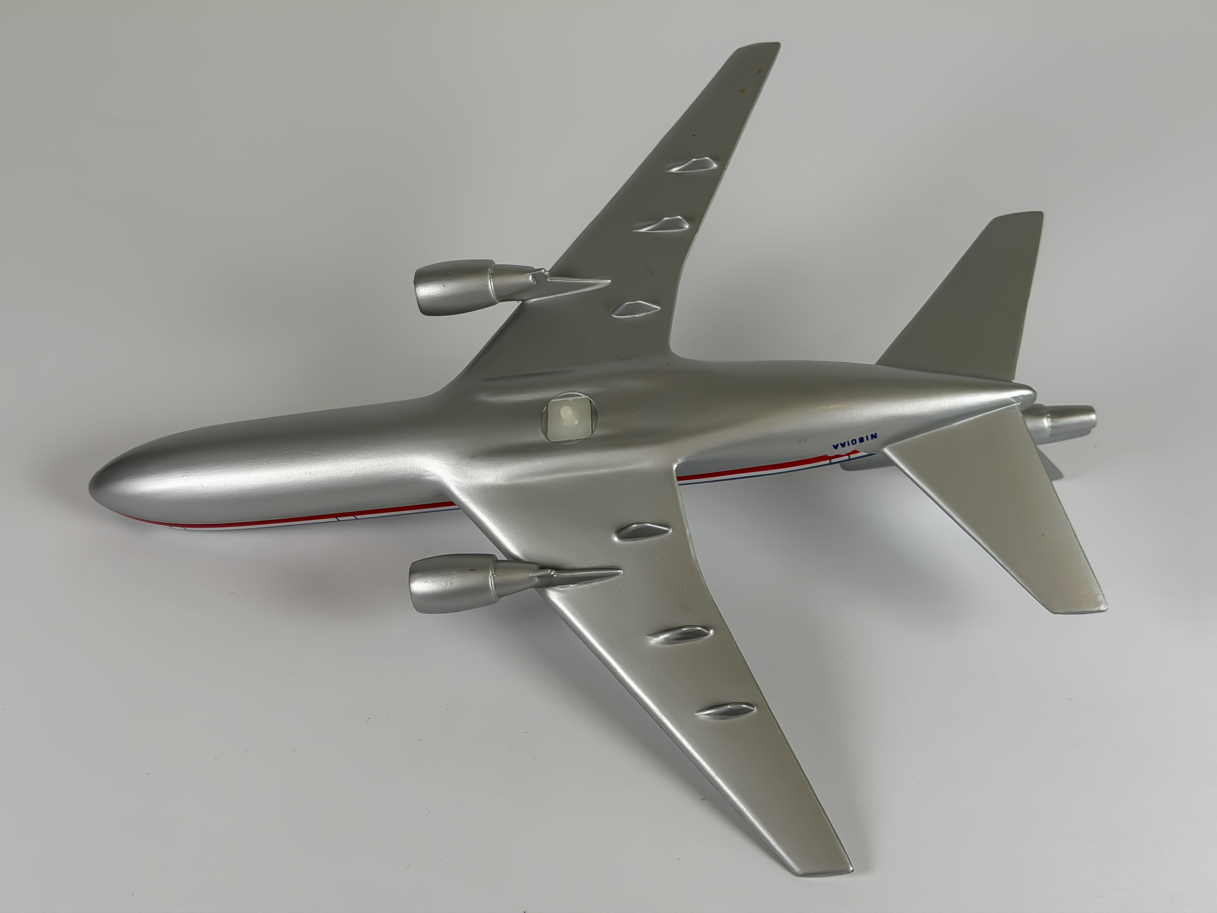 1:200 American Airlines McDonnell Douglas DC-10-30 (N1801AA) - Eagle - Bare Metal | Air Jet Advance