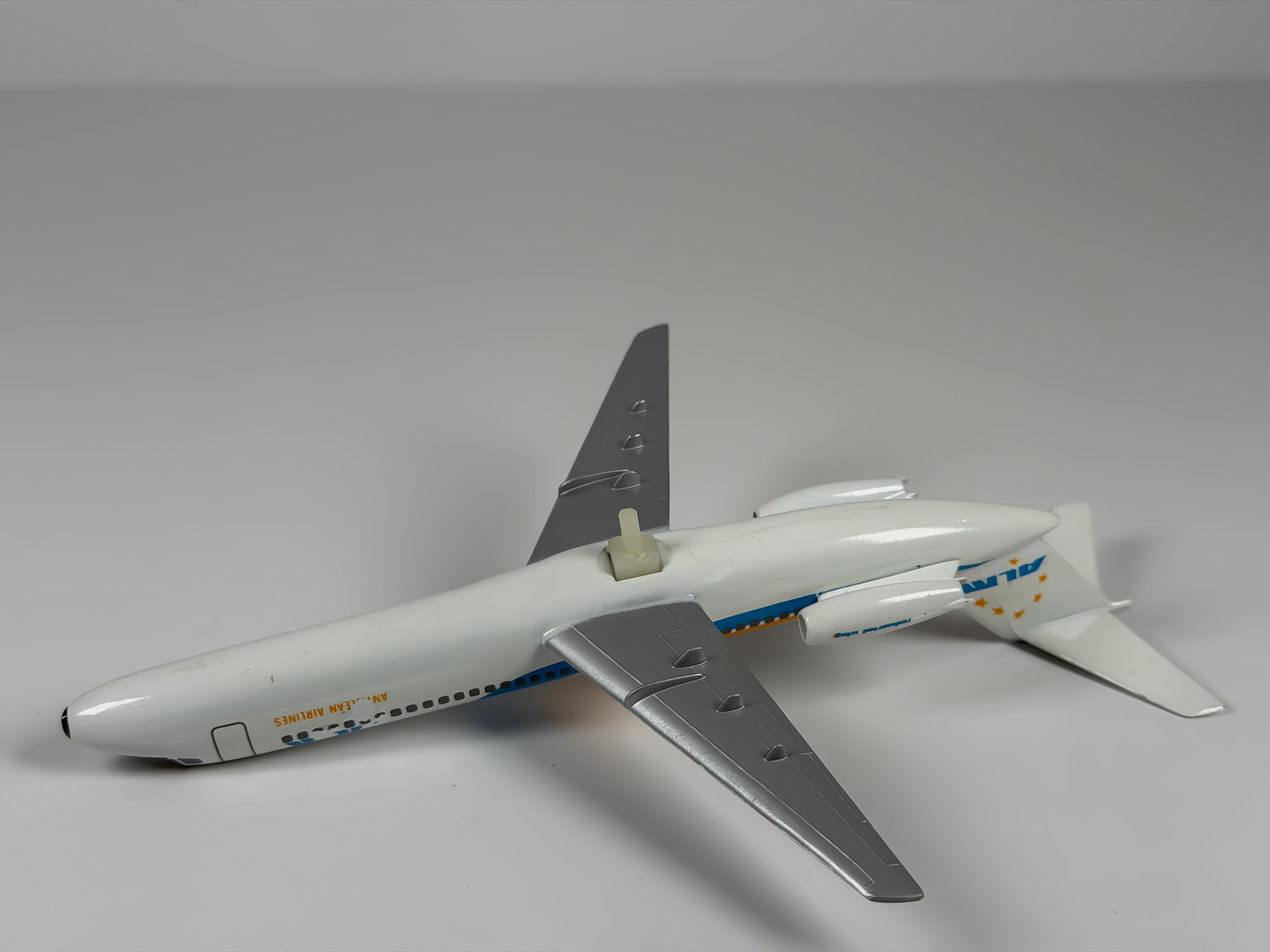 1:200 ALM Douglas DC-9-30 - Orange/Blue | Air Jet Advance