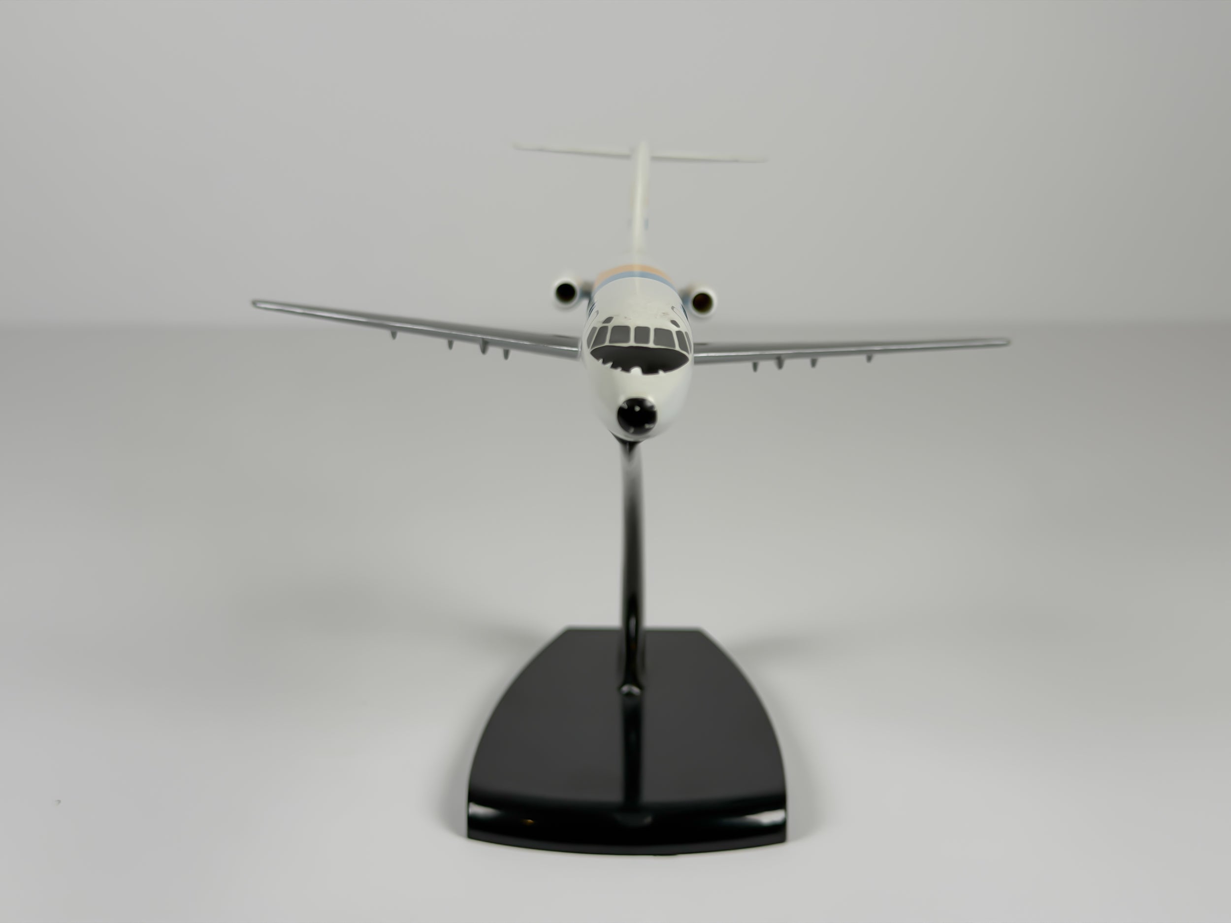 1:200 ALM Douglas DC-9-30 - Orange/Blue | Air Jet Advance