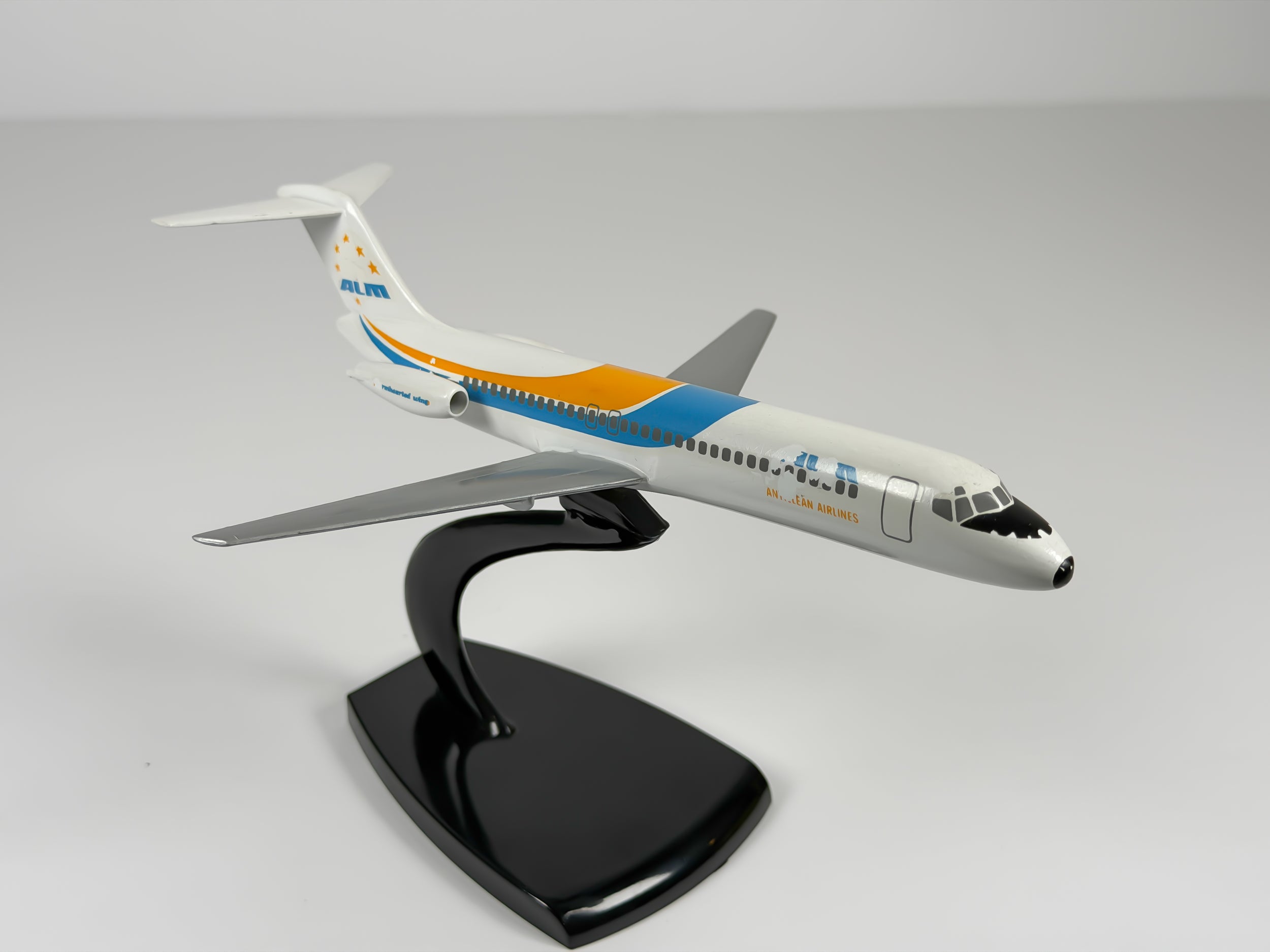 1:200 ALM Douglas DC-9-30 - Orange/Blue | Air Jet Advance