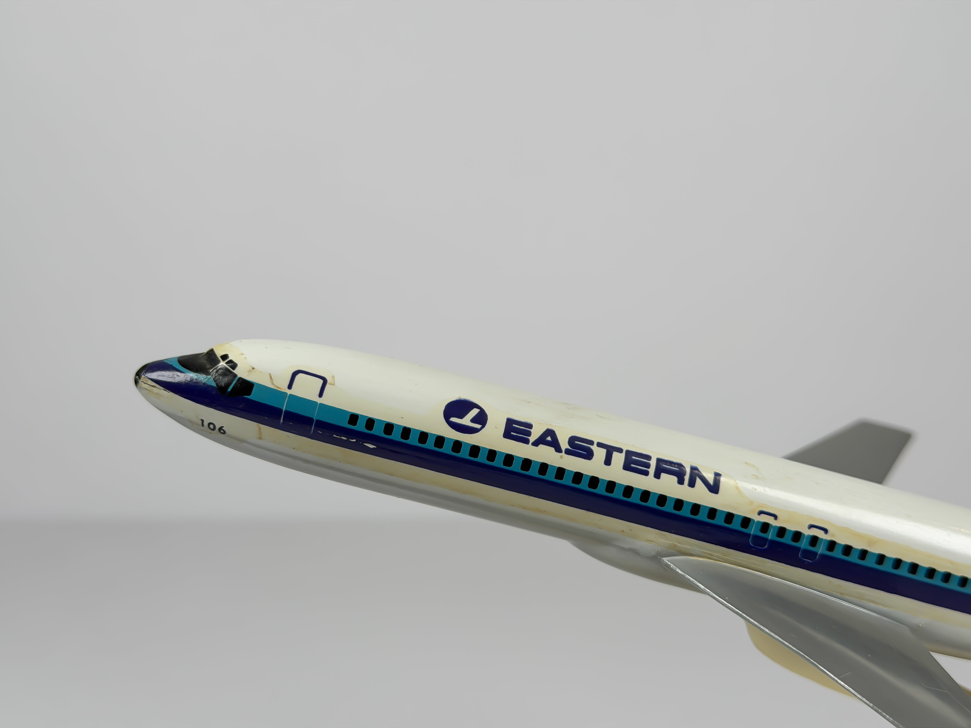 1:200 Eastern Air Lines Boeing 727-200 (N8106N) - White Hockey Stick | Air Jet Advance