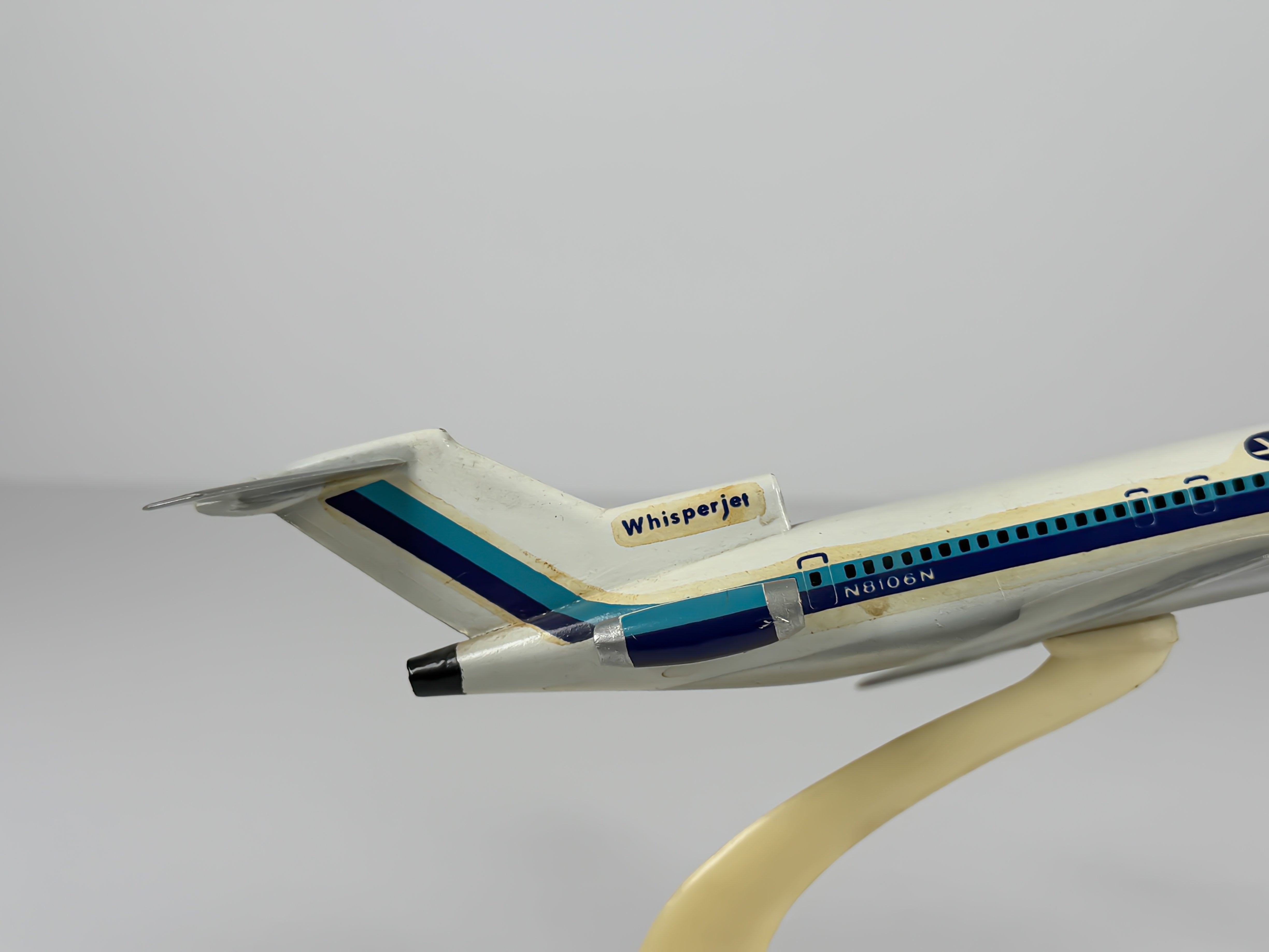 1:200 Eastern Air Lines Boeing 727-200 (N8106N) - White Hockey Stick | Air Jet Advance