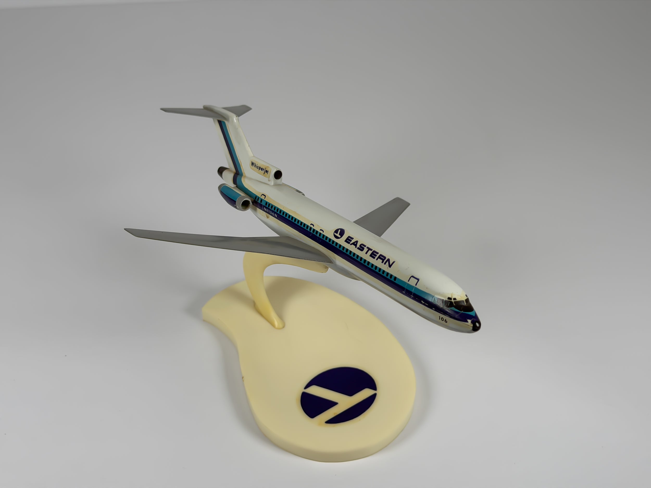 1:200 Eastern Air Lines Boeing 727-200 (N8106N) - White Hockey Stick | Air Jet Advance