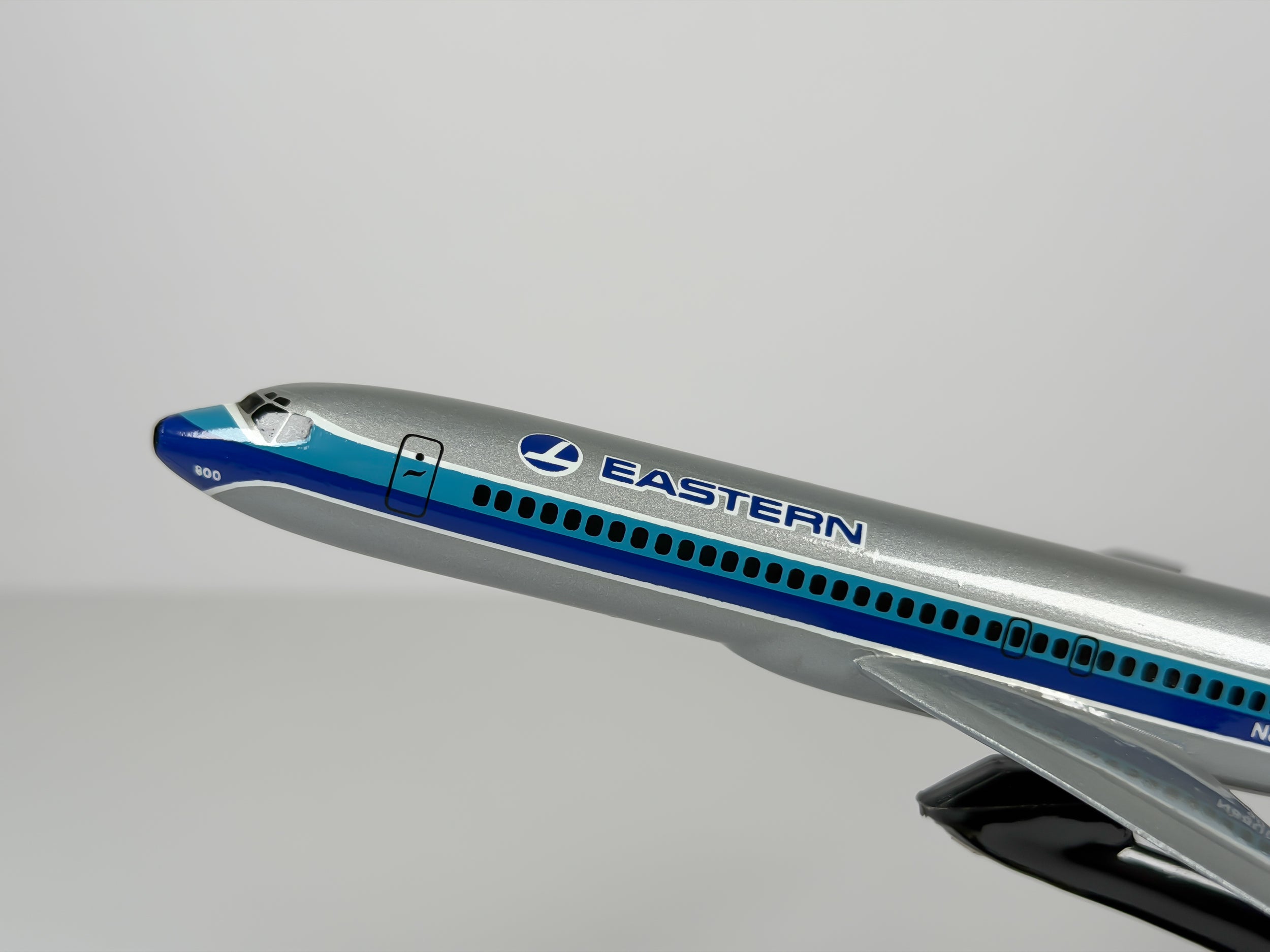 1:200 Eastern Air Lines Boeing 727-200 (N8800E) - Grey Hockey Stick | Air Jet Advance