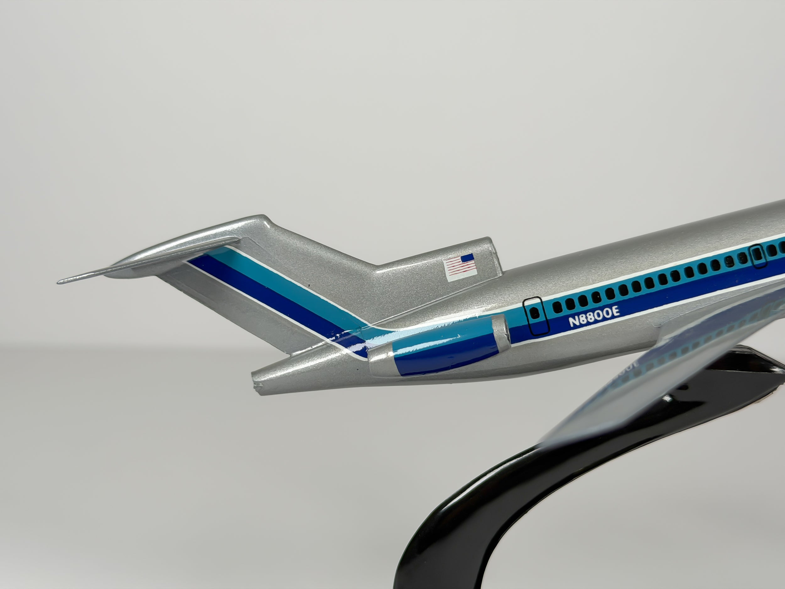 1:200 Eastern Air Lines Boeing 727-200 (N8800E) - Grey Hockey Stick | Air Jet Advance