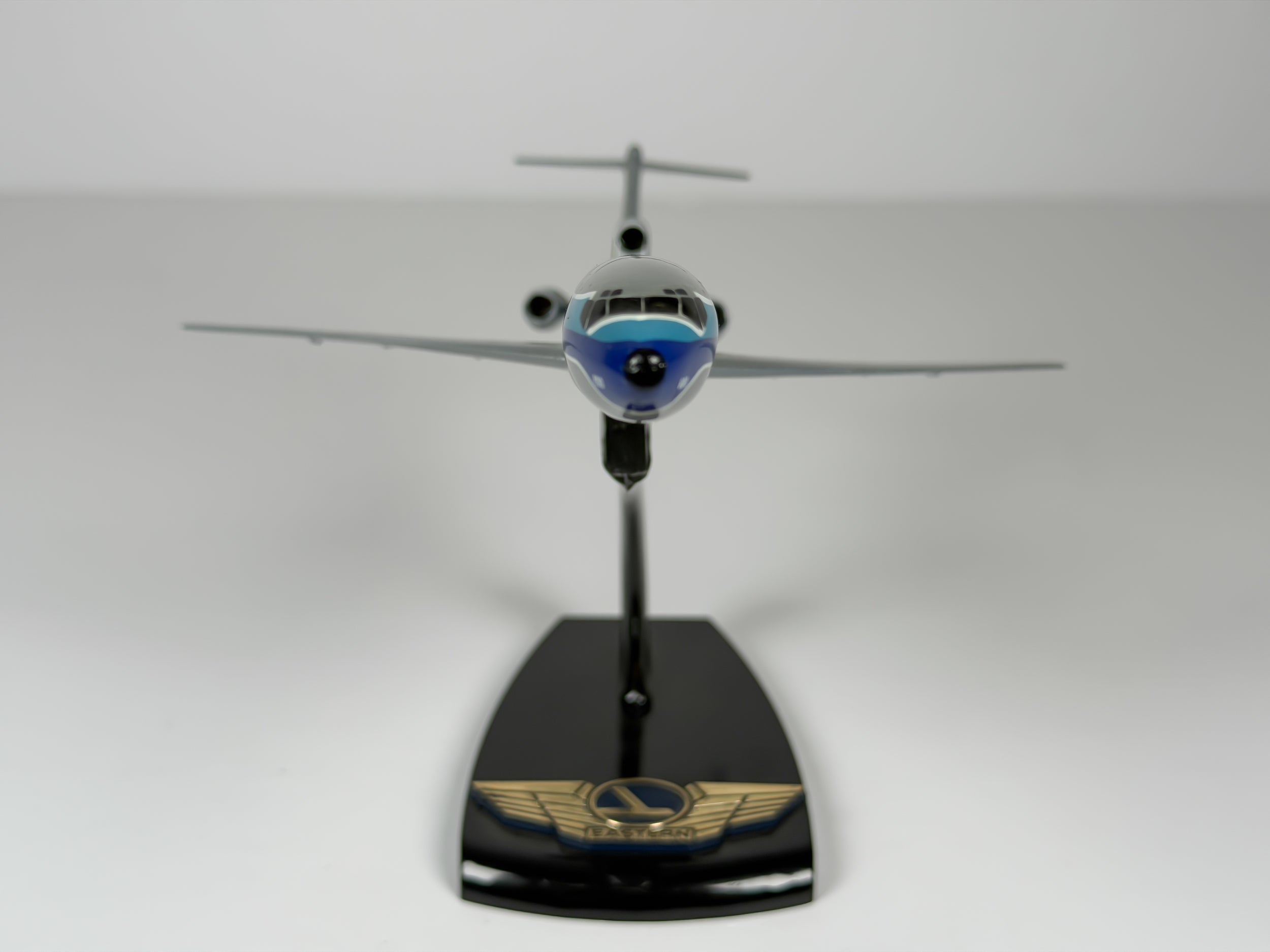 1:200 Eastern Air Lines Boeing 727-200 (N8800E) - Grey Hockey Stick | Air Jet Advance