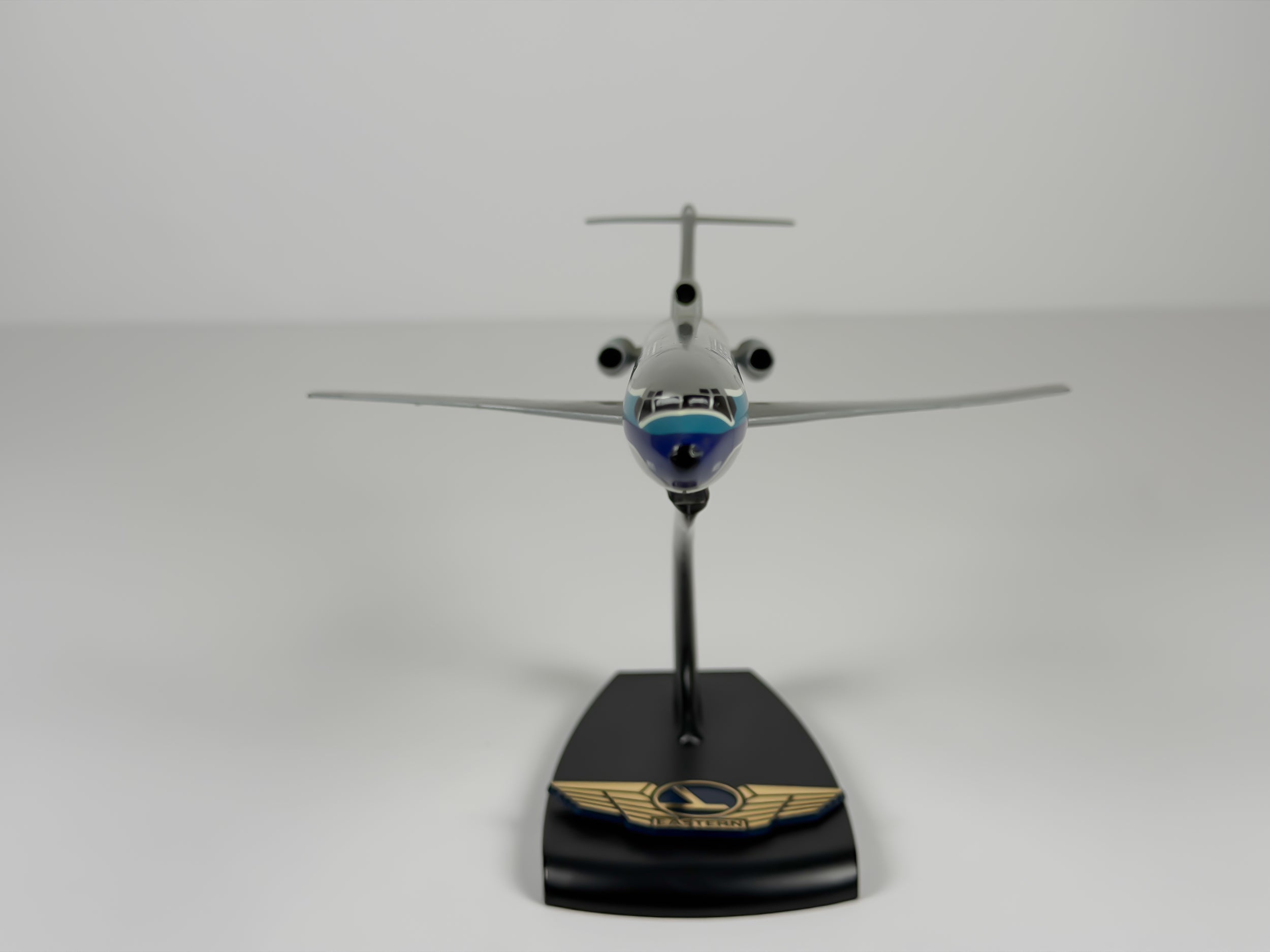 1:200 Eastern Air Lines Boeing 727-200 (N8800E) - Grey Hockey Stick | Air Jet Advance
