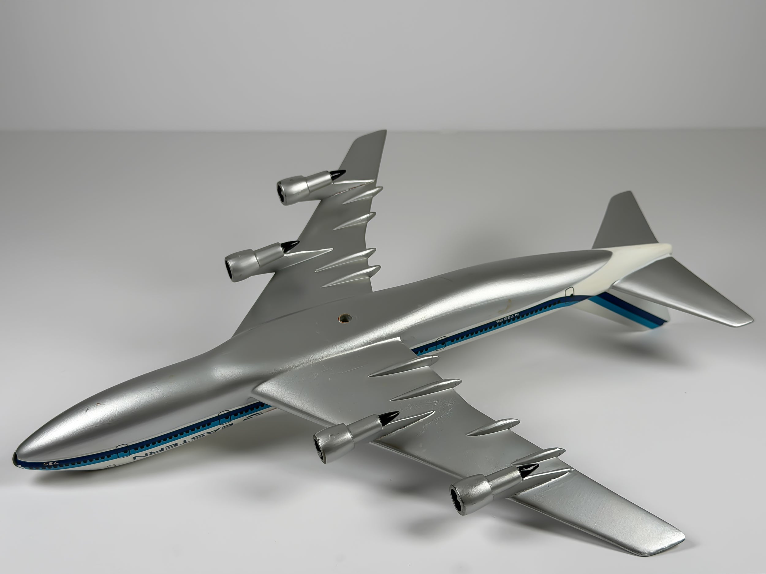 1:200 Eastern Air Lines Boeing 747-100 (N735PA) - White Hockey Stick | Air Jet Advance