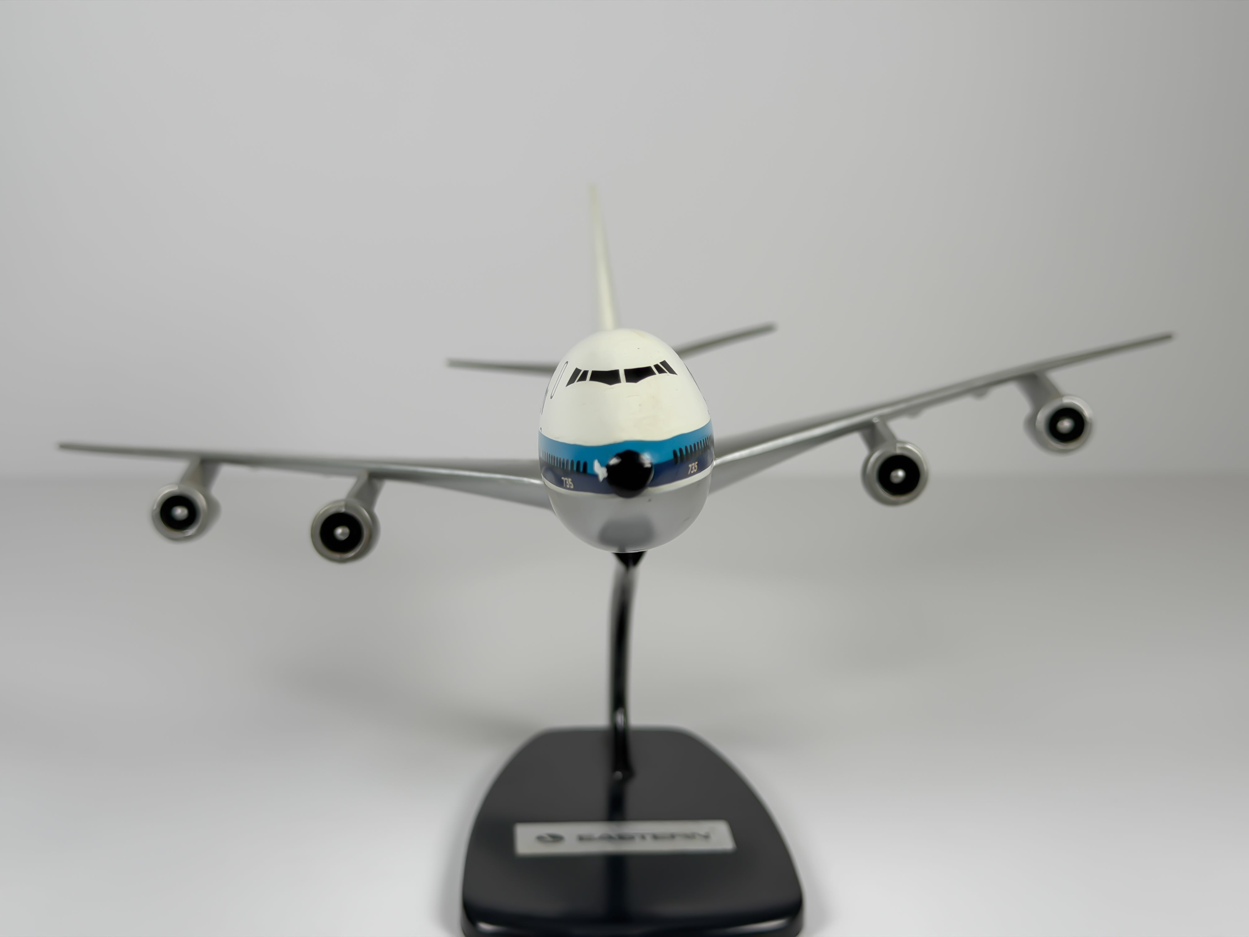 1:200 Eastern Air Lines Boeing 747-100 (N735PA) - White Hockey Stick | Air Jet Advance