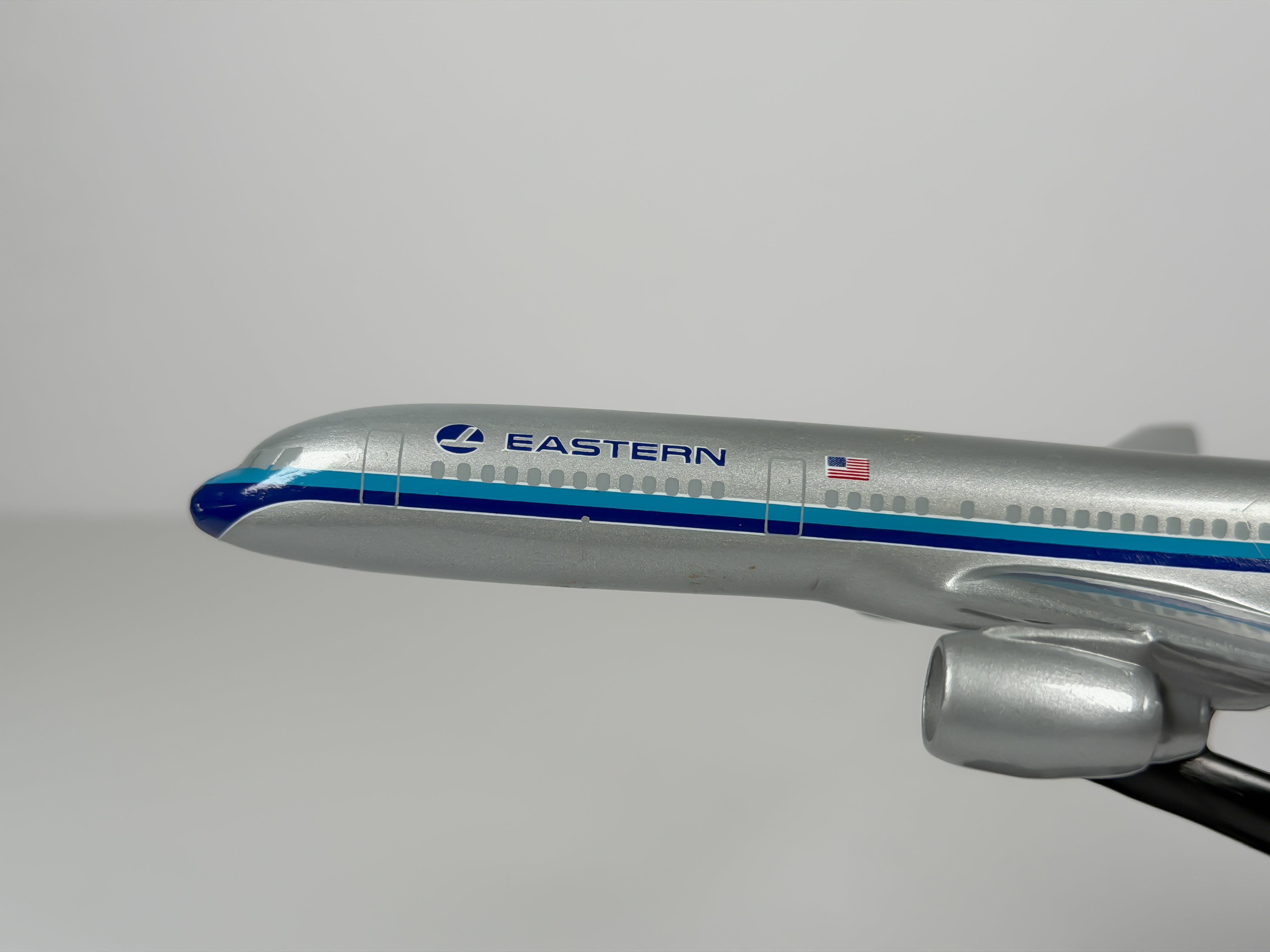 1:200 Eastern Air Lines Boeing 757-200 (N501EA) - Grey Hockey Stick - 757 Tail | Air Jet Advance