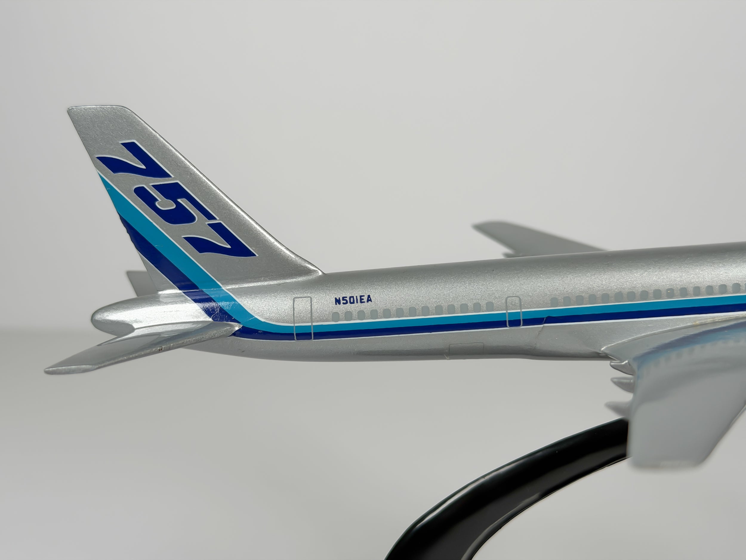 1:200 Eastern Air Lines Boeing 757-200 (N501EA) - Grey Hockey Stick - 757 Tail | Air Jet Advance