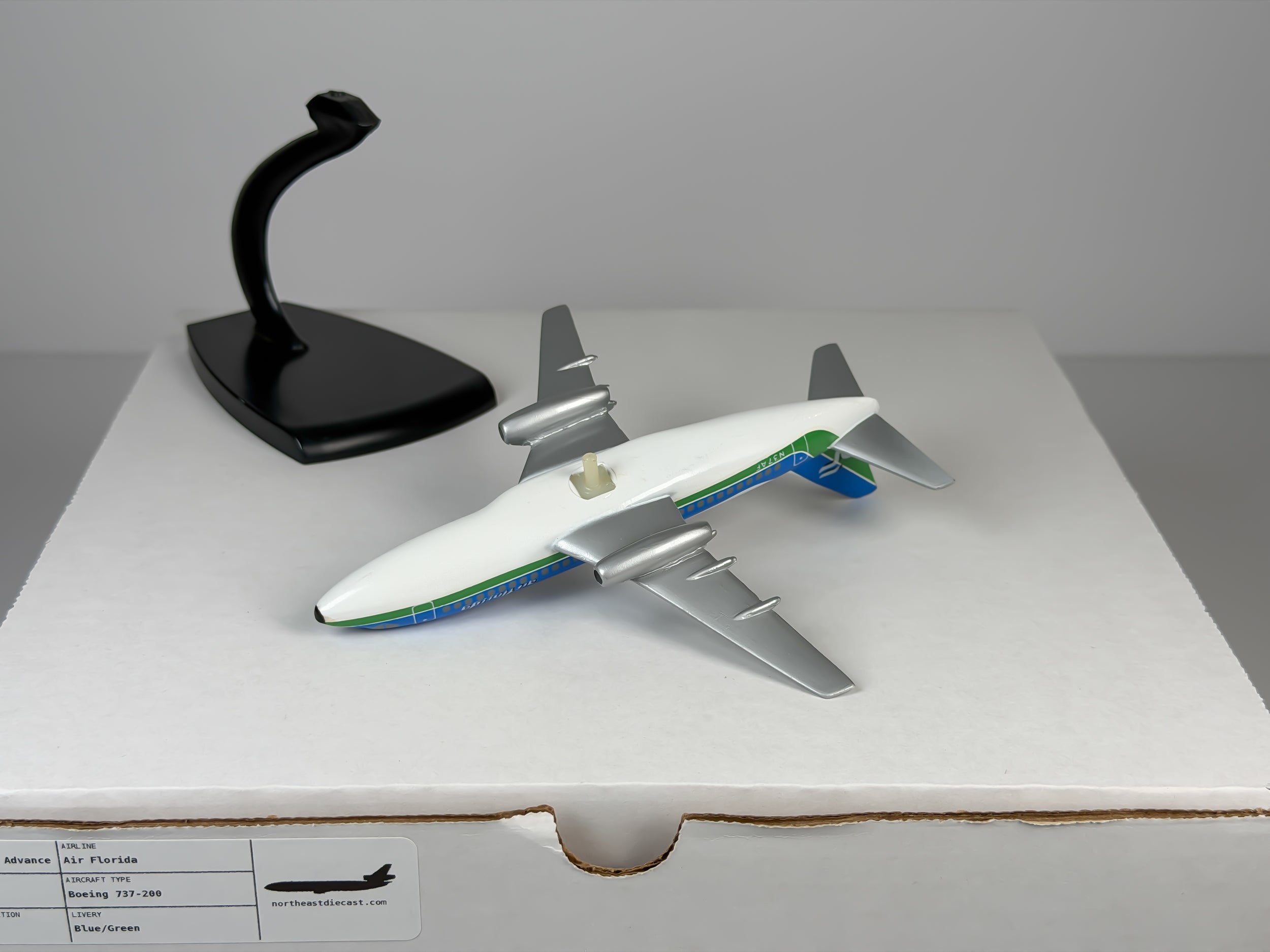 1:200 Air Florida Boeing 737-200 (N37AF) - Blue/Green | Air Jet Advance