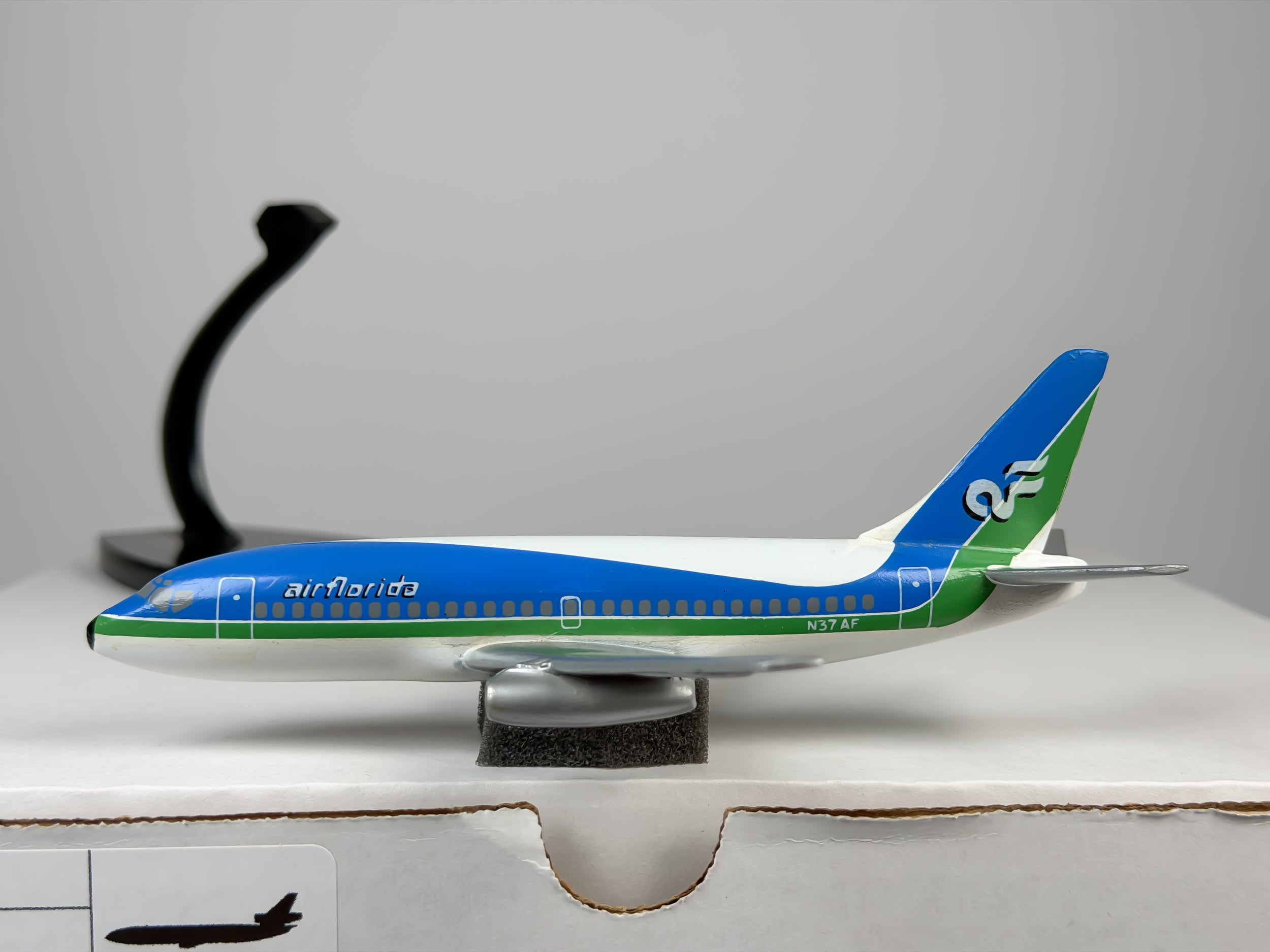 1:200 Air Florida Boeing 737-200 (N37AF) - Blue/Green | Air Jet Advance