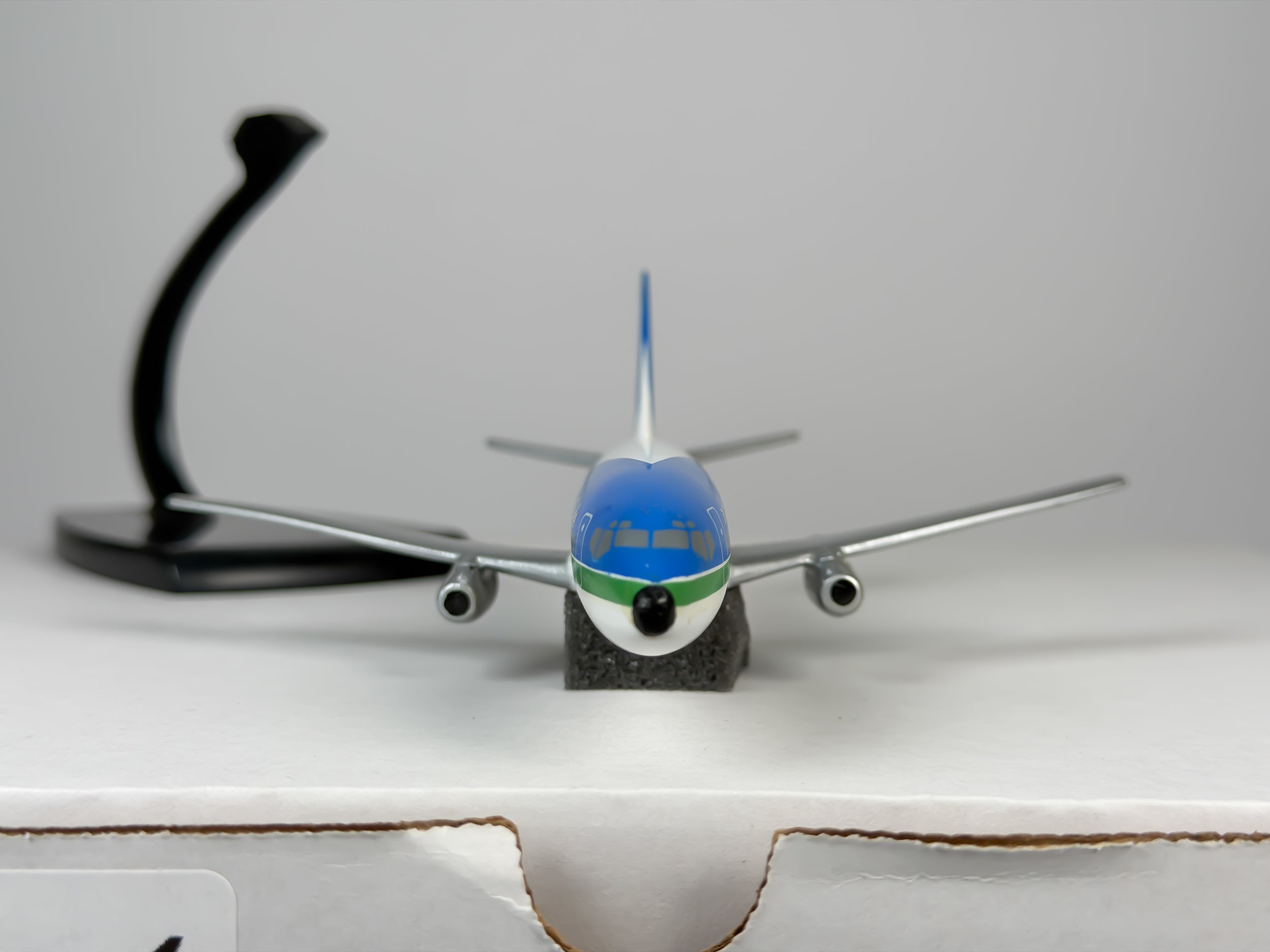 1:200 Air Florida Boeing 737-200 (N37AF) - Blue/Green | Air Jet Advance