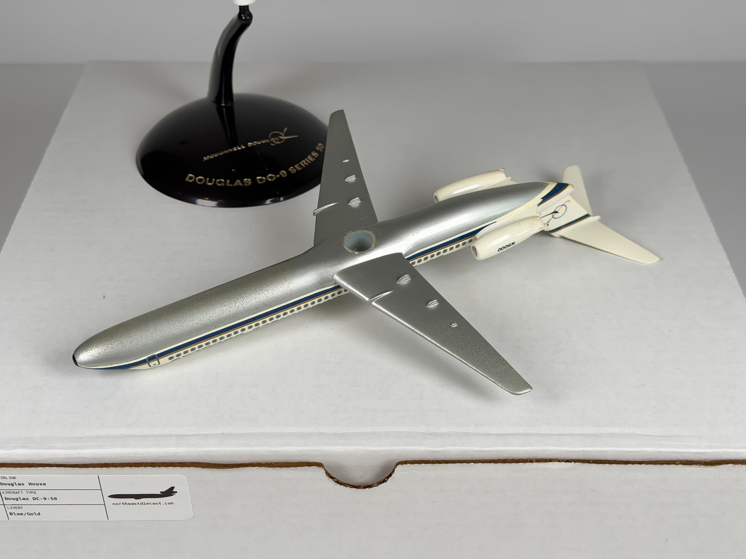 1:200 Douglas House Douglas DC-9-50 (N9000) - Blue/Gold | Air Jet Advance