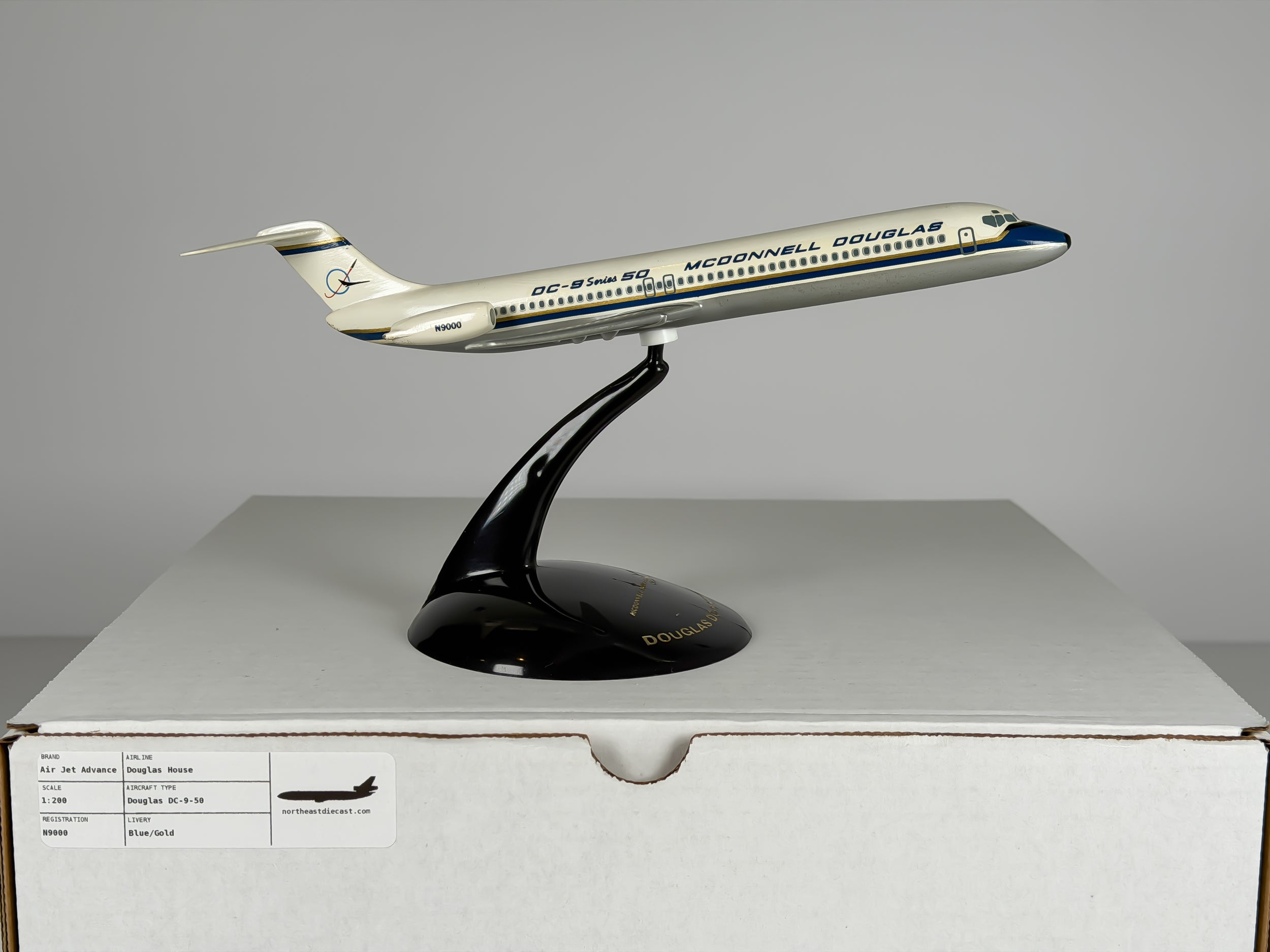 1:200 Douglas House Douglas DC-9-50 (N9000) - Blue/Gold | Air Jet Advance