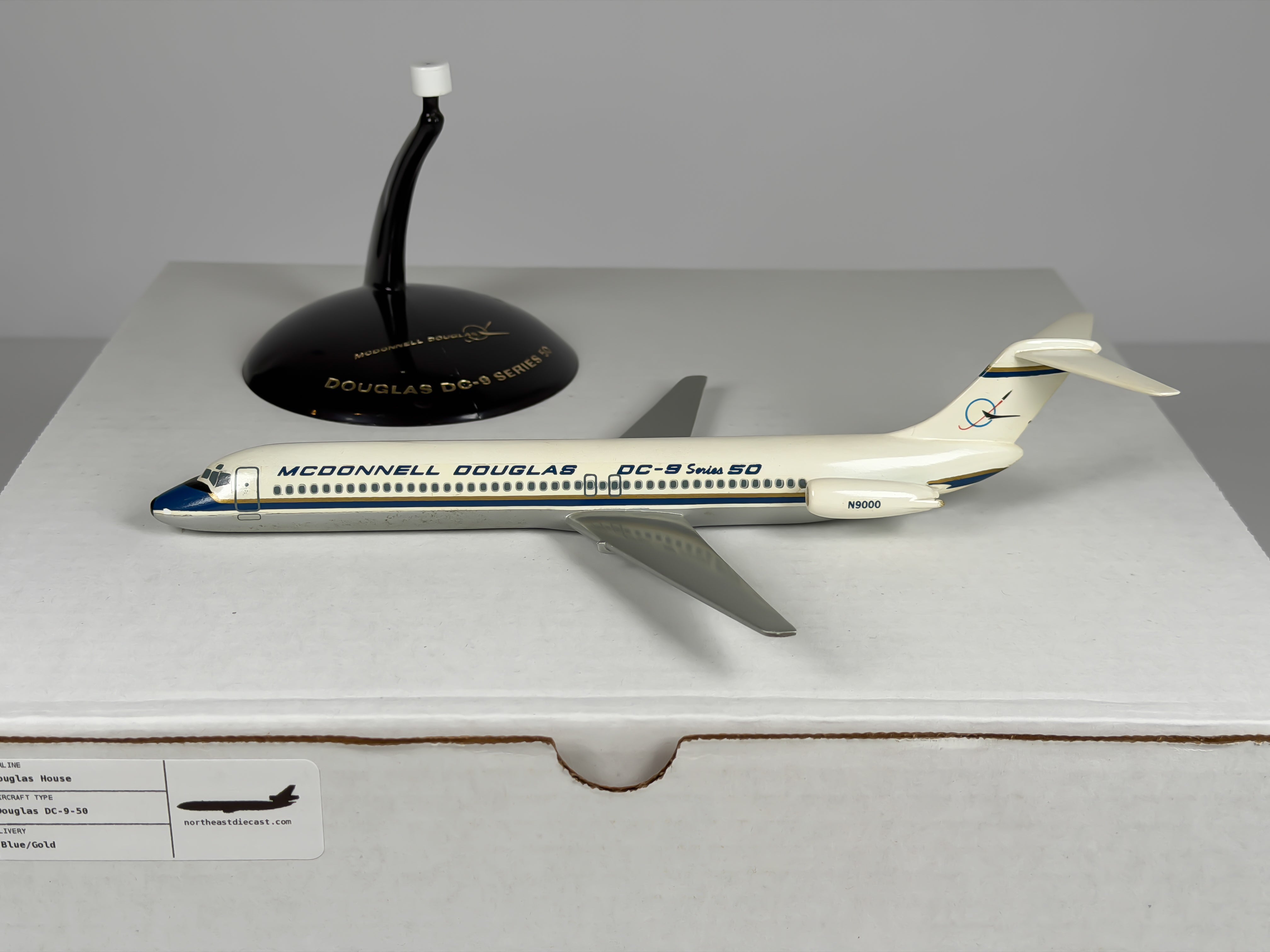 1:200 Douglas House Douglas DC-9-50 (N9000) - Blue/Gold | Air Jet Advance