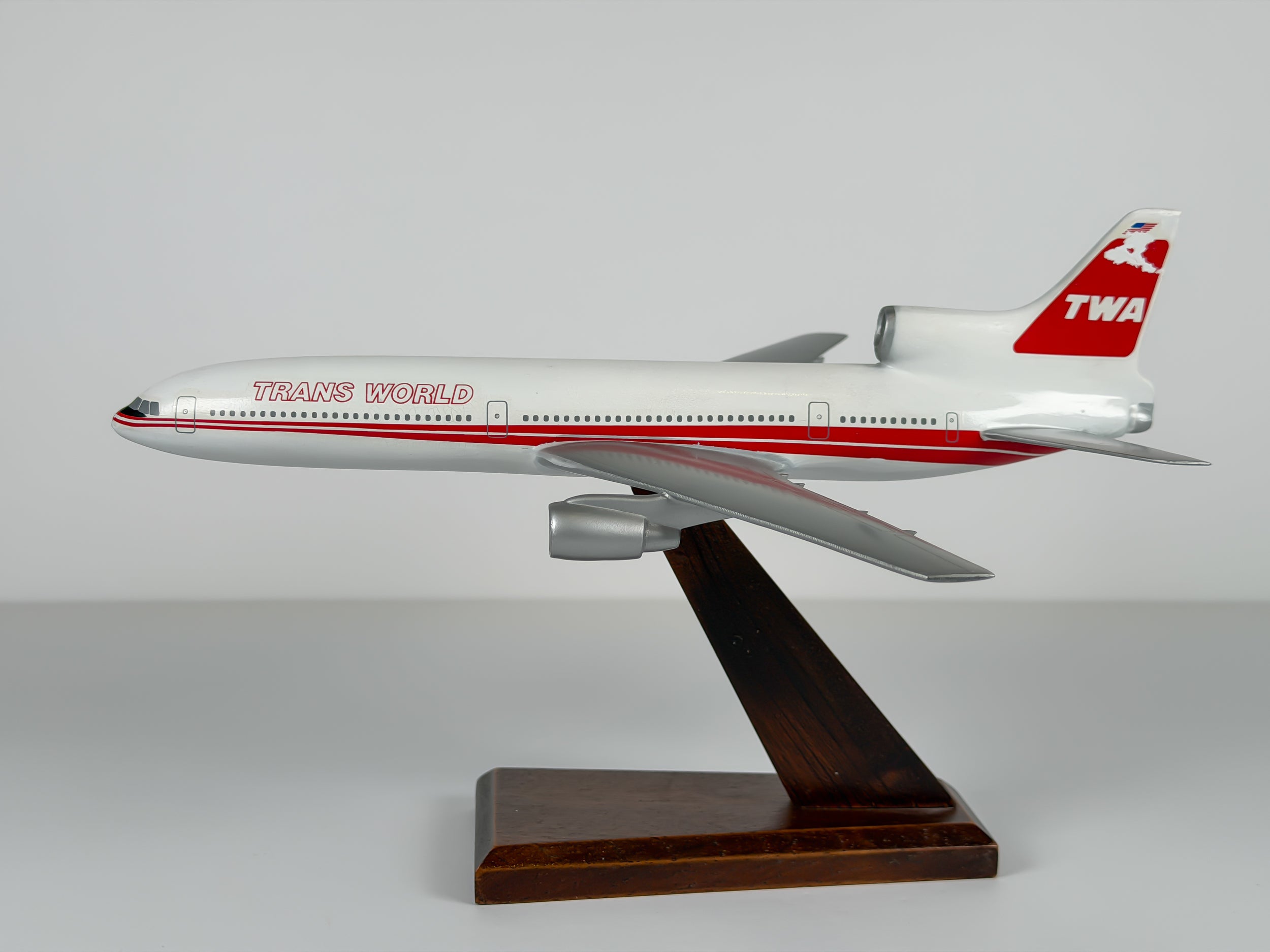 1:200 Trans World Airlines (TWA) Lockheed L-1011 - Dual Stripes - Hollow Titles | Air Jet Advance