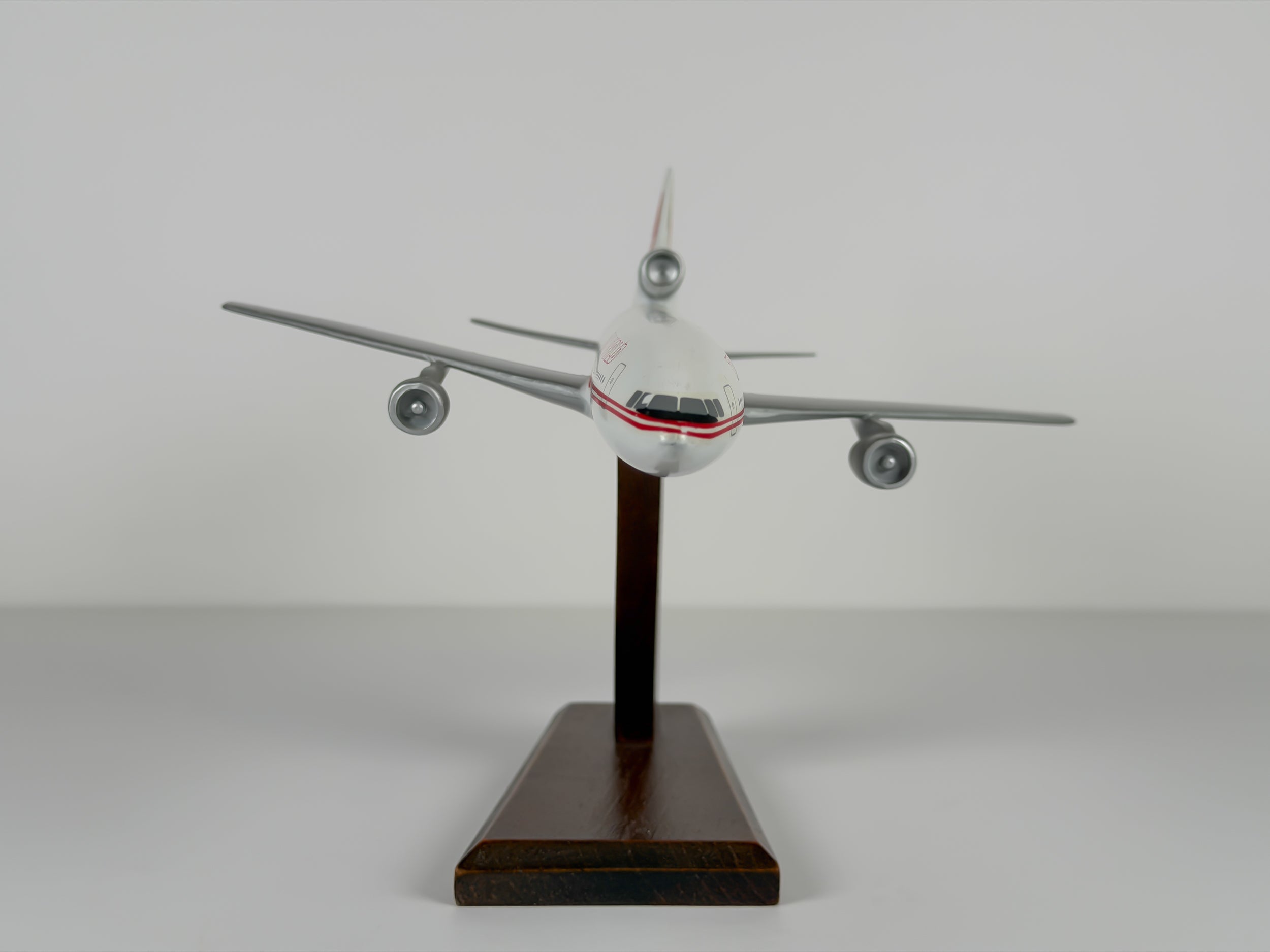 1:200 Trans World Airlines (TWA) Lockheed L-1011 - Dual Stripes - Hollow Titles | Air Jet Advance