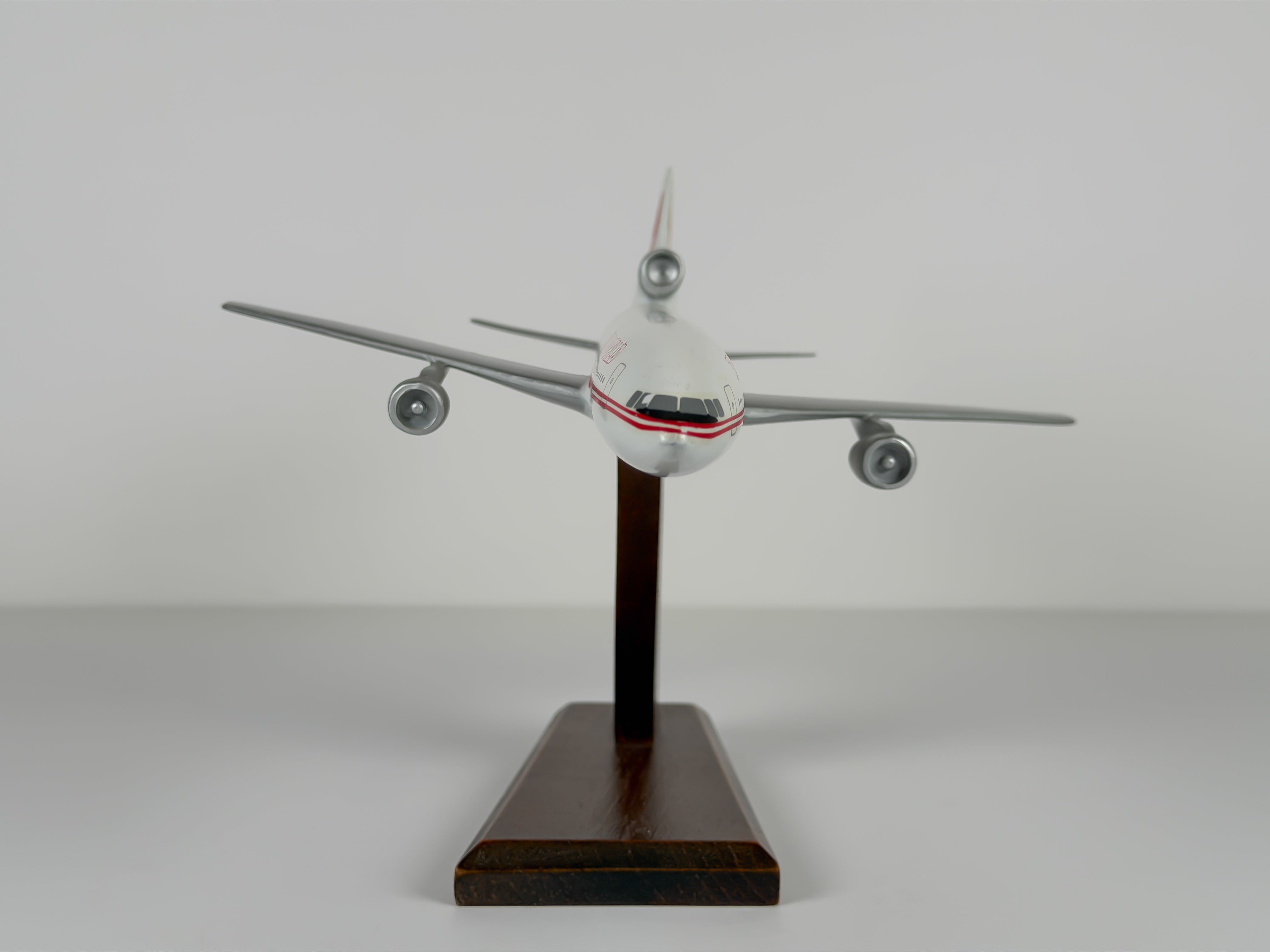 1:200 Trans World Airlines (TWA) Lockheed L-1011 - Dual Stripes - Hollow Titles | Air Jet Advance