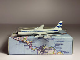 Aeroclassics 1:400 Lanica Convair CV-880 AN-BLW ACANBLW