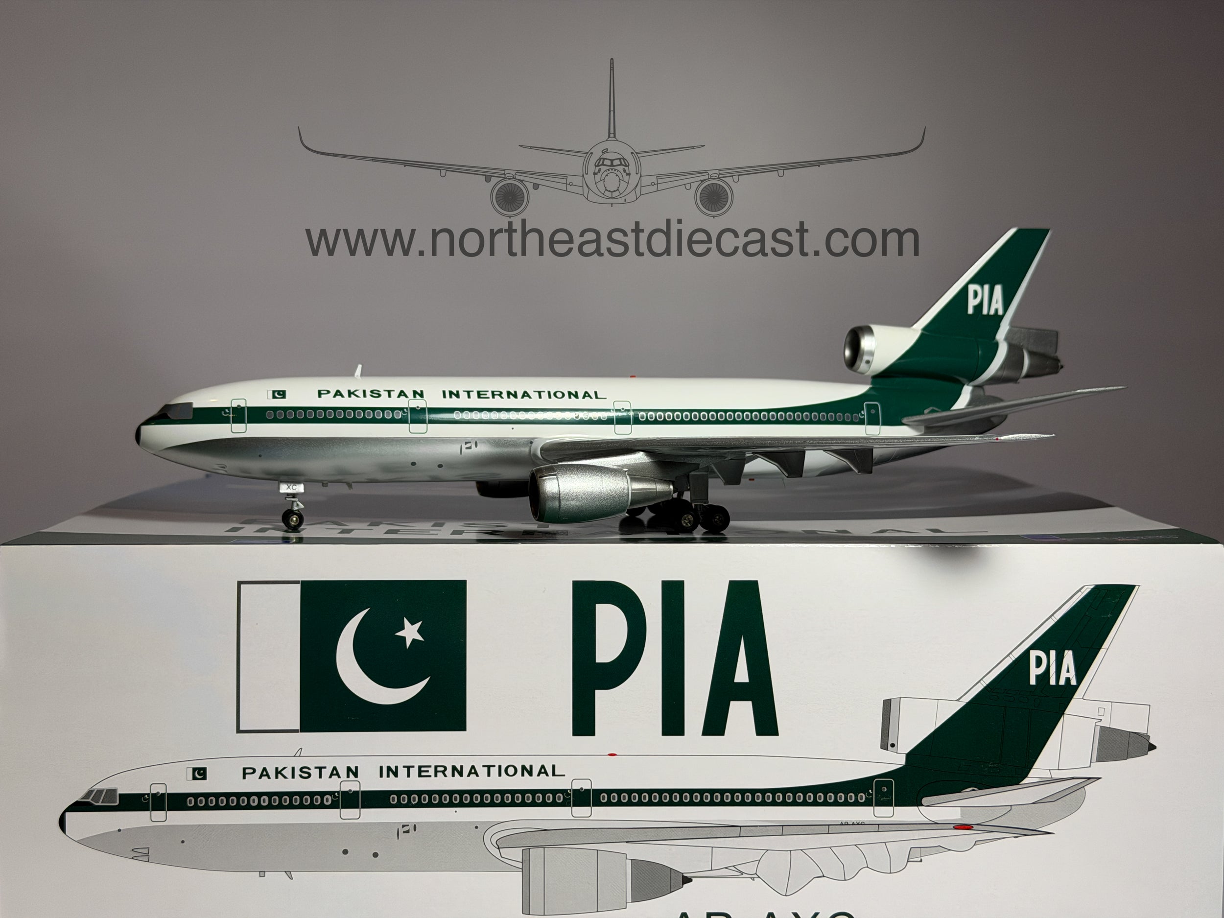 Pakistan International Airlines PIA McDonnell Douglas DC-10-30 1:200 Inflight200 AP-AXC (IF103044)