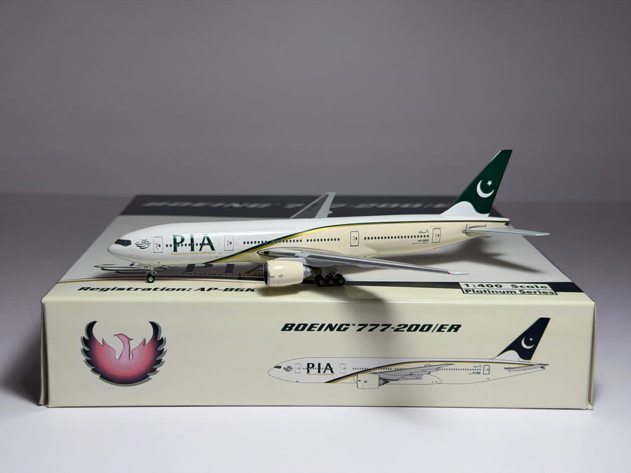 Phoenix Model 1:400 PIA Boeing 777-200ER AP-BGK PH410411