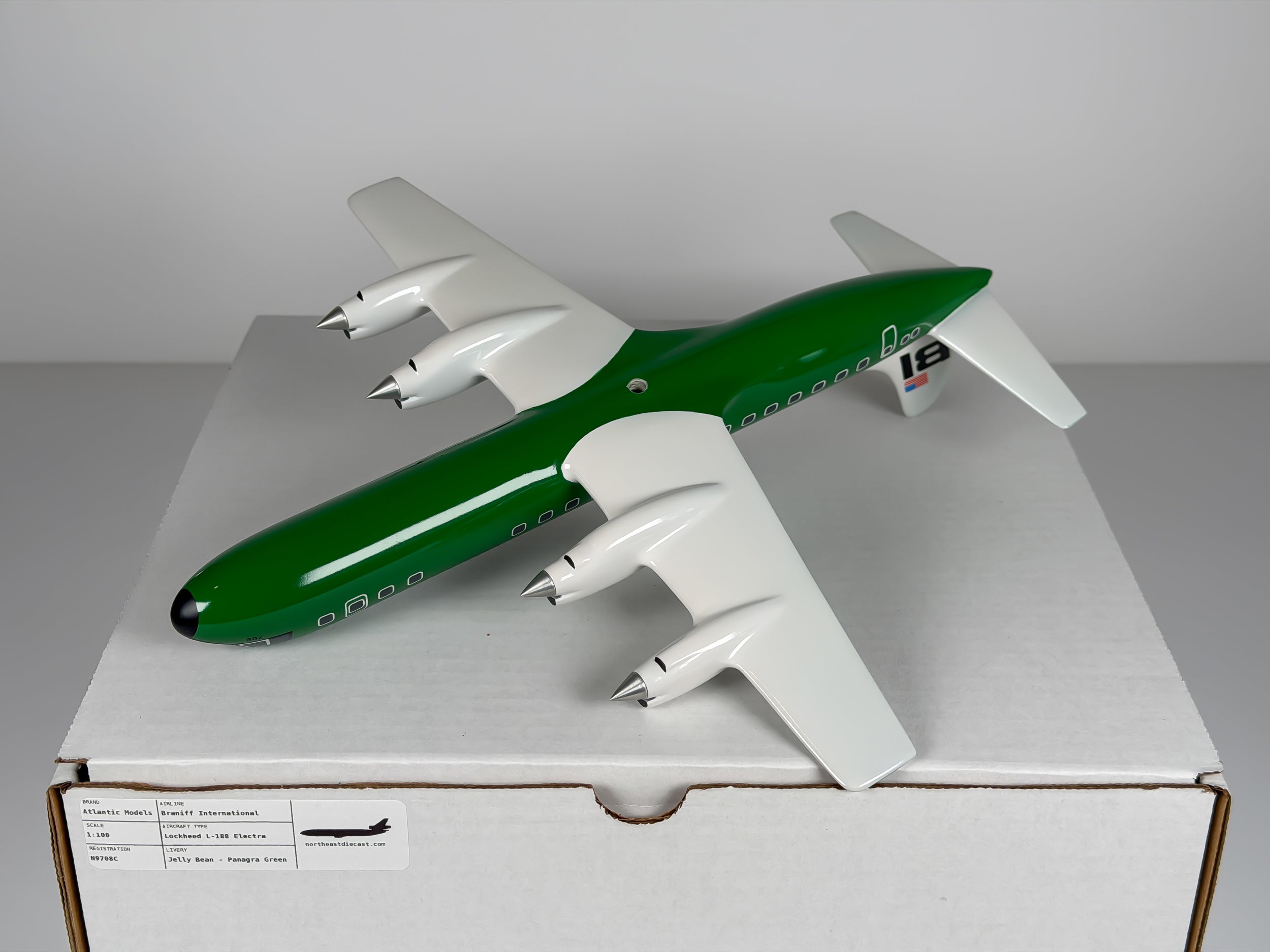 1:100 Braniff International Lockheed L-188 Electra (N9708C) - Jelly Bean - Panagra Green | Vogelaar Model