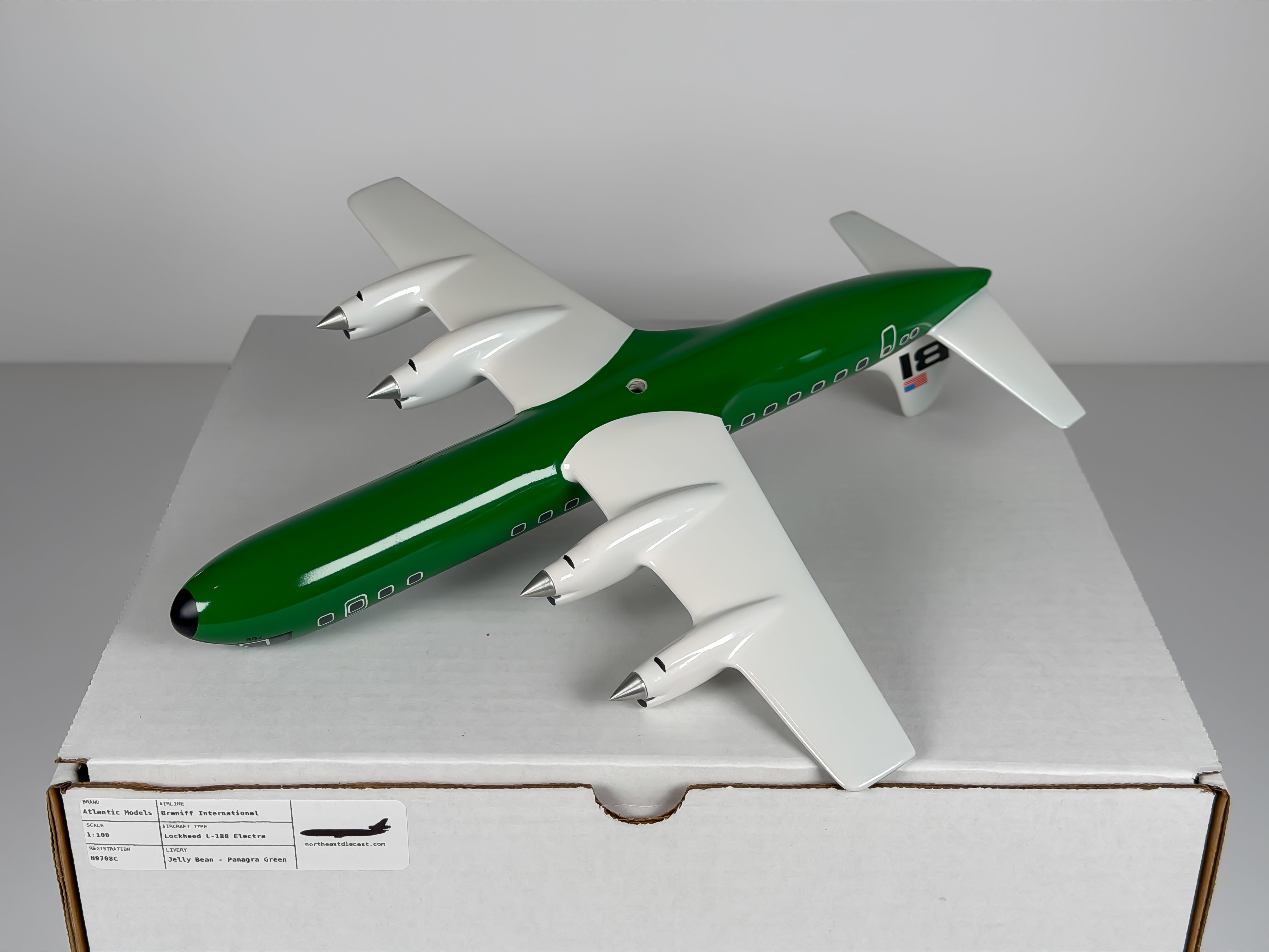 1:100 Braniff International Lockheed L-188 Electra (N9708C) - Jelly Bean - Panagra Green | Vogelaar Model