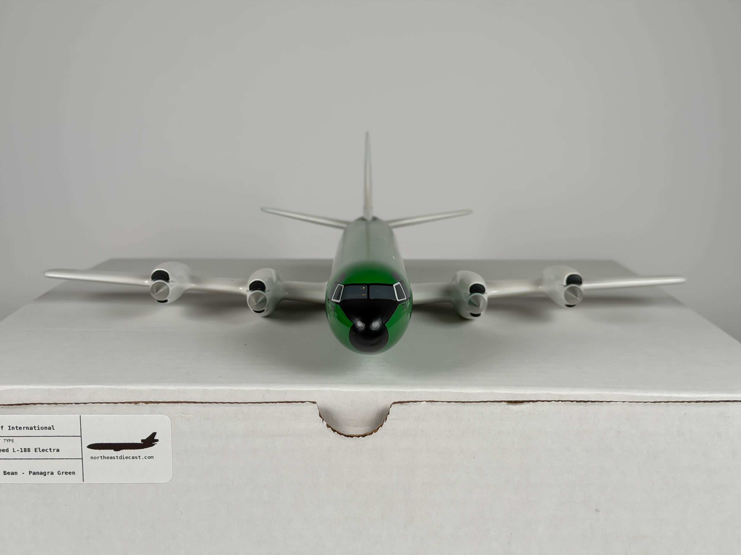 1:100 Braniff International Lockheed L-188 Electra (N9708C) - Jelly Bean - Panagra Green | Vogelaar Model