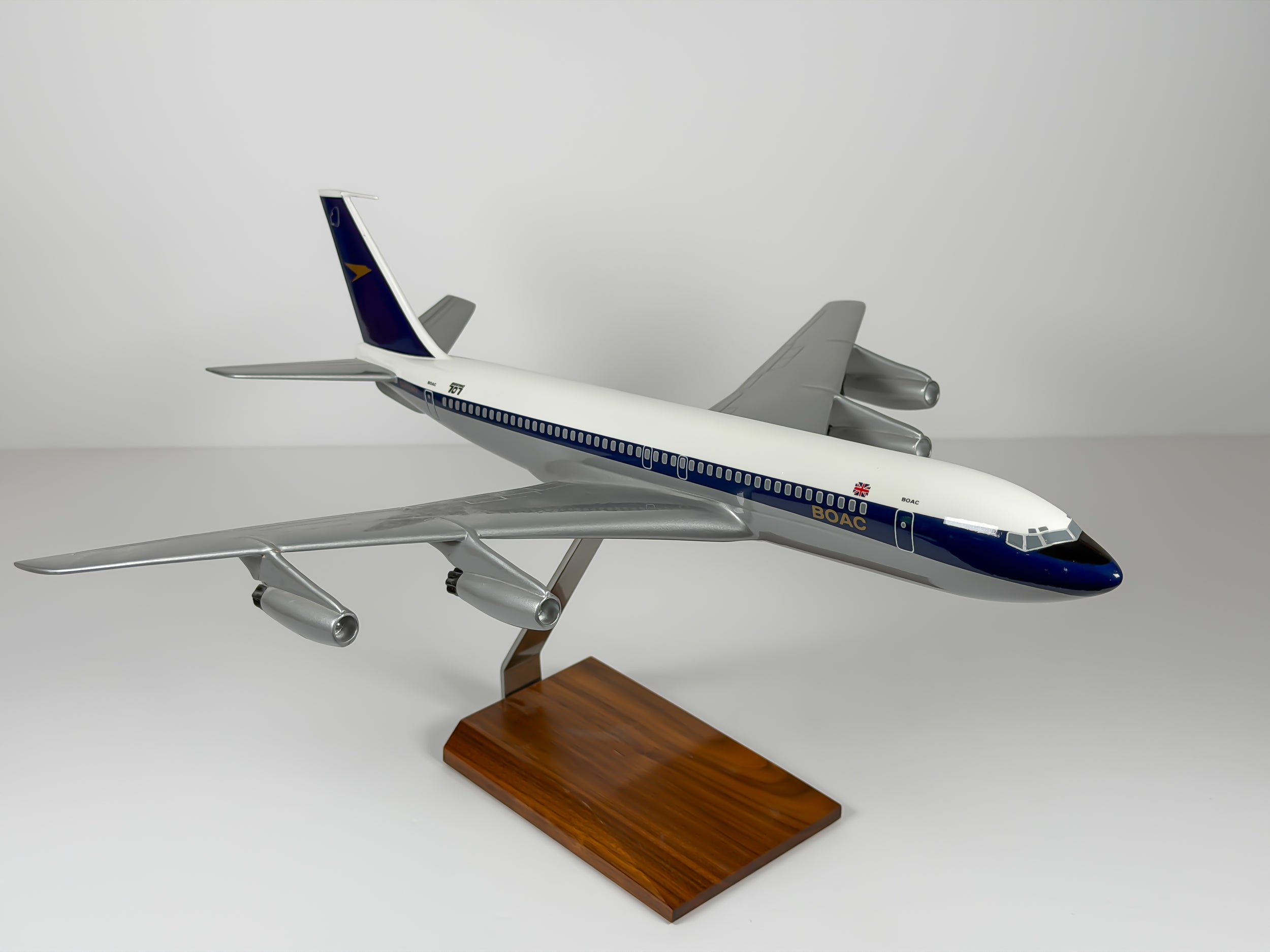1:100 BOAC Boeing 707-300 (G-ATWV) - Golden Speedbird | Atlantic Models