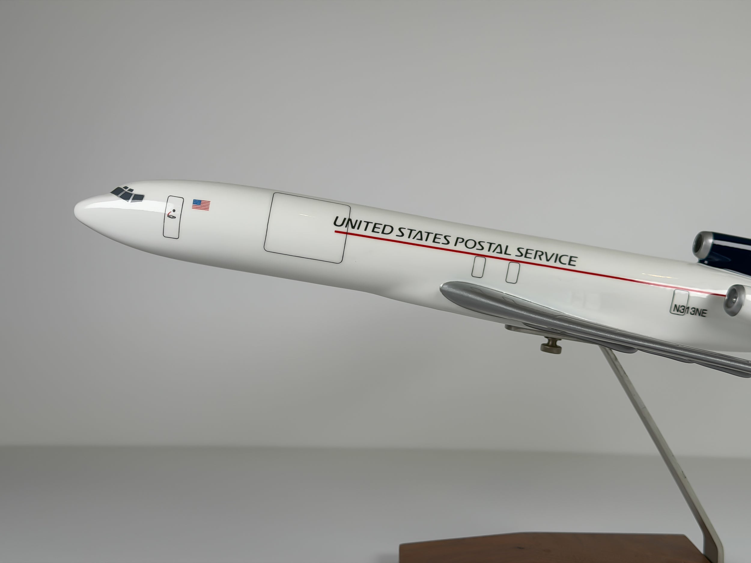 1:100 United States Postal Service (USPS) Boeing 727-200 (N313NE) | Atlantic Models