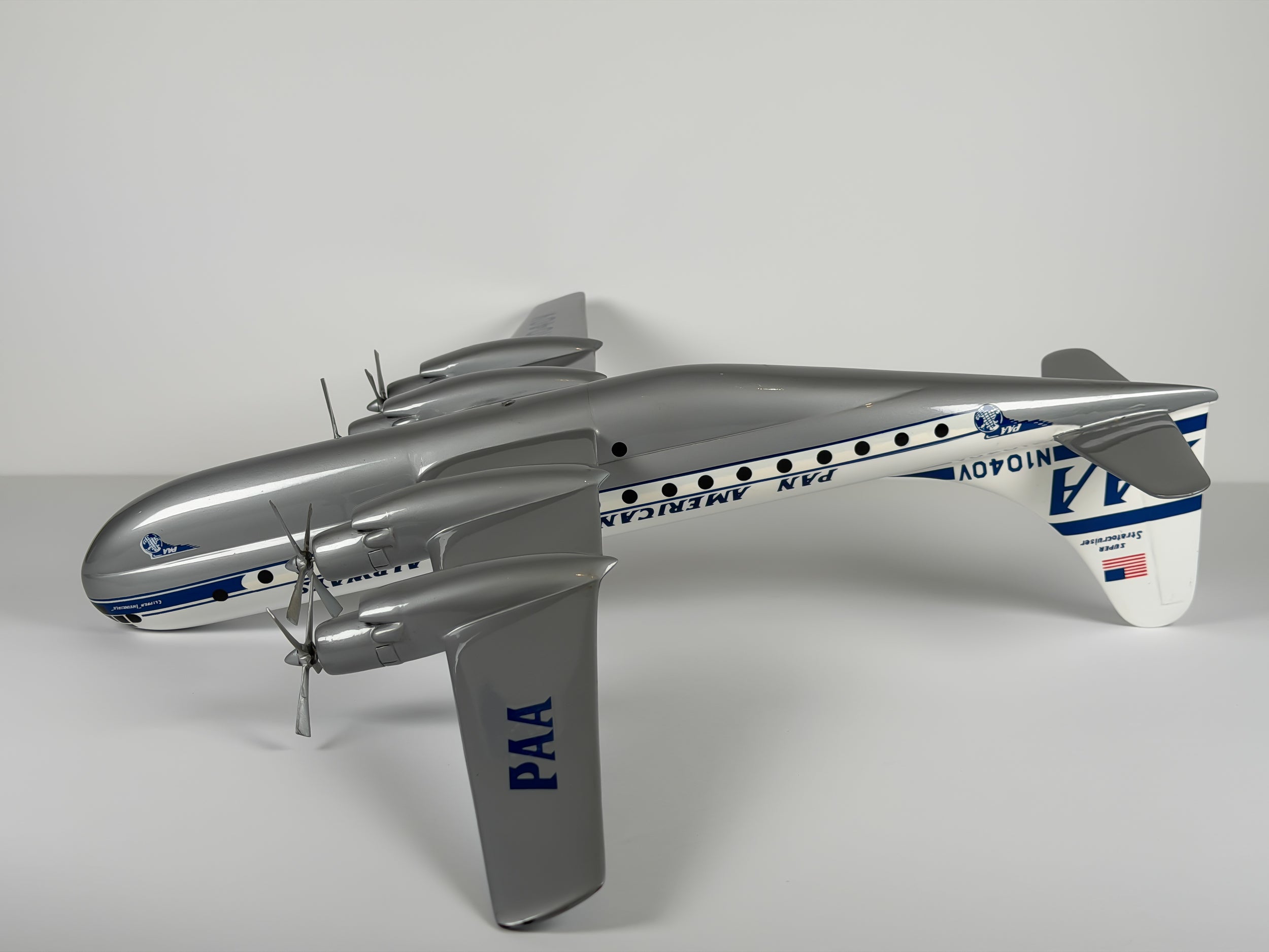 1:72 Pan American Boeing 377 Super Stratocruiser (N1040V) - 1944-1955 | Atlantic Models