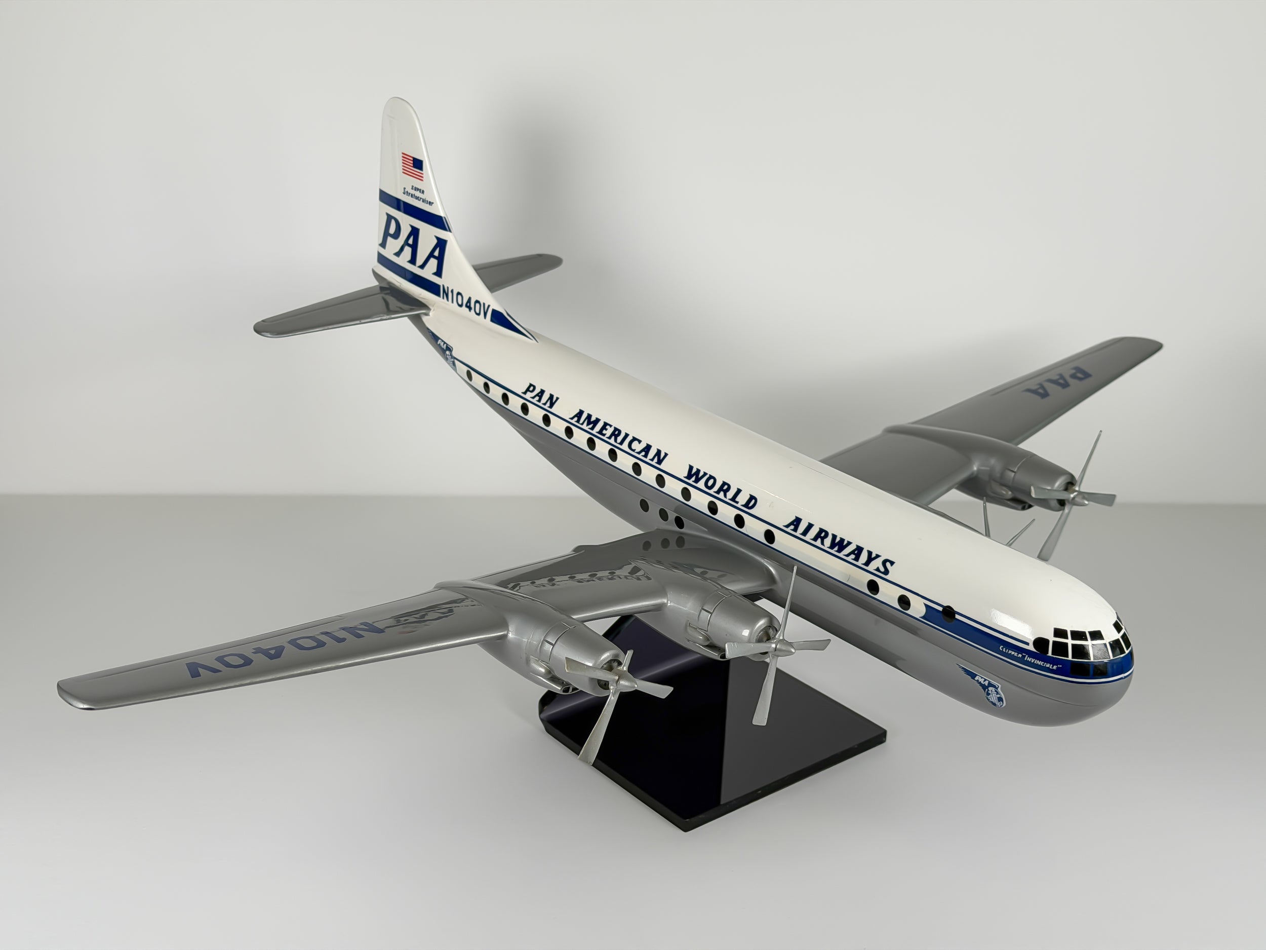 1:72 Pan American Boeing 377 Super Stratocruiser (N1040V) - 1944-1955 | Atlantic Models