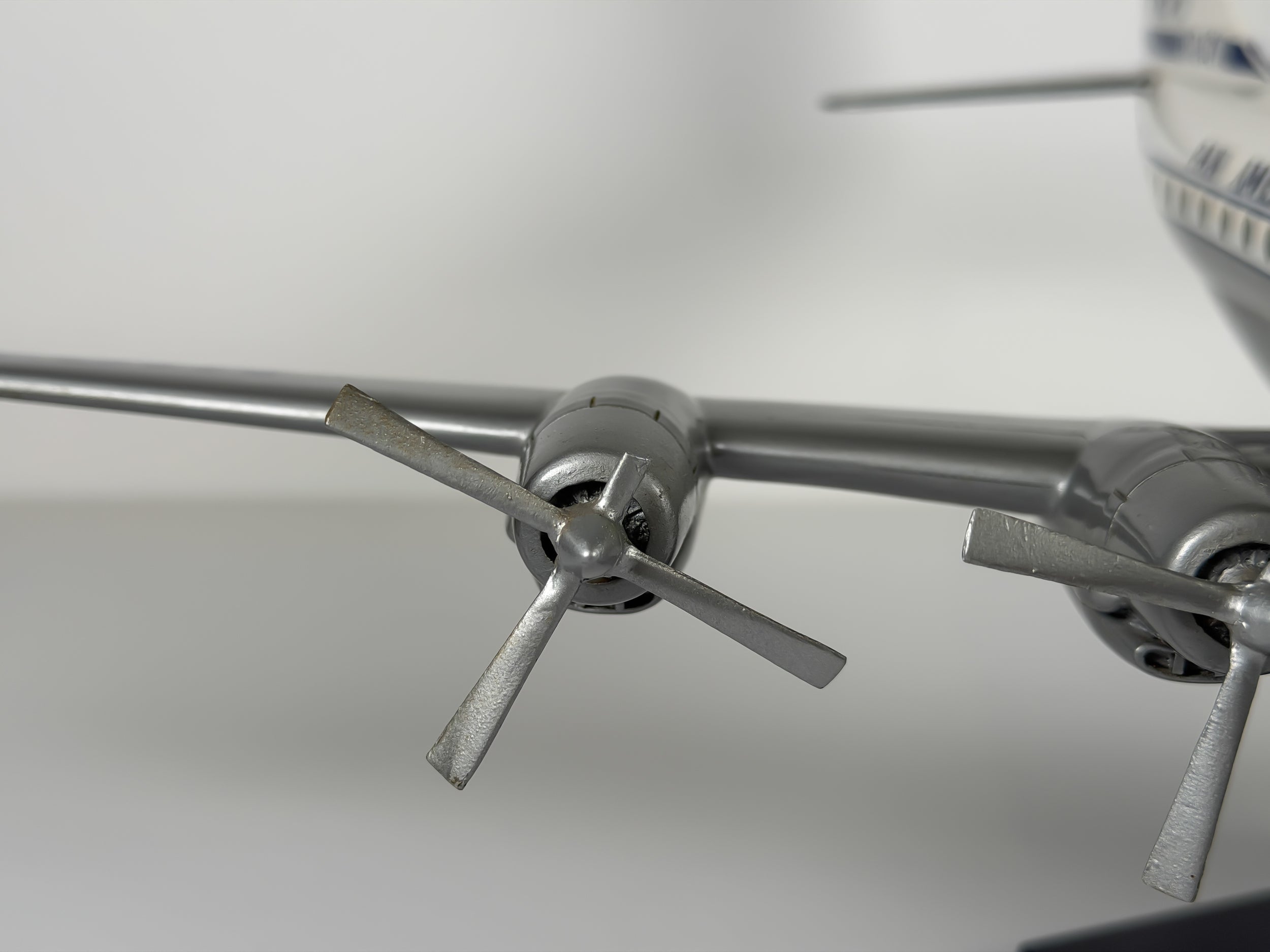 1:72 Pan American Boeing 377 Super Stratocruiser (N1040V) - 1944-1955 | Atlantic Models
