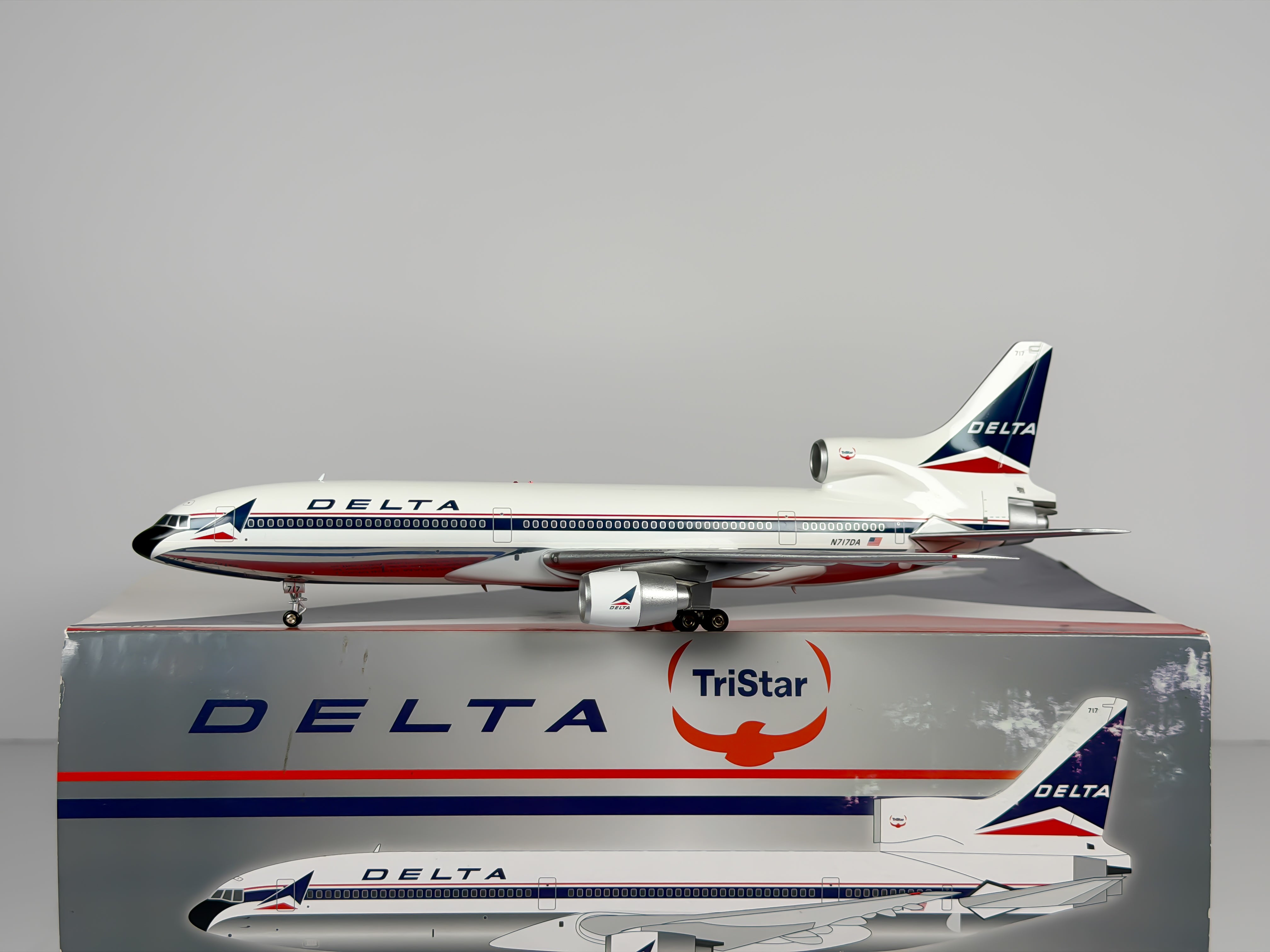 Delta Air Lines Lockheed L-1011 1:200 Aviation200 N717DA (AV210110715P)
