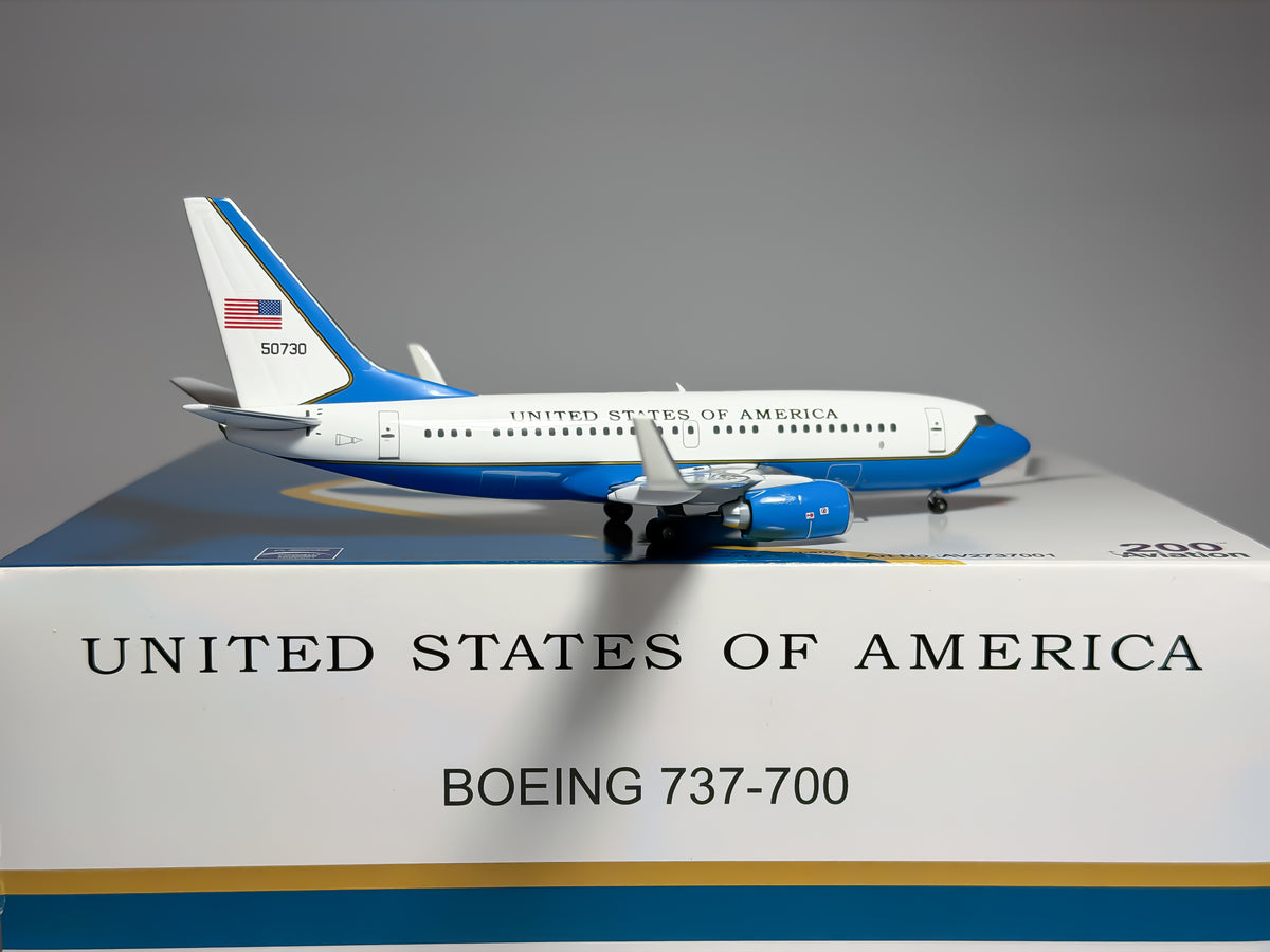 USAF Boeing 737-700 (C-40B) 1:200 Aviation200 50730 (AV2737001)