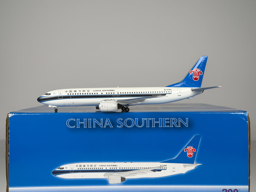 China Southern Airlines Boeing 737-800 1:200 Aviation200 B-5189 (AV2738004)